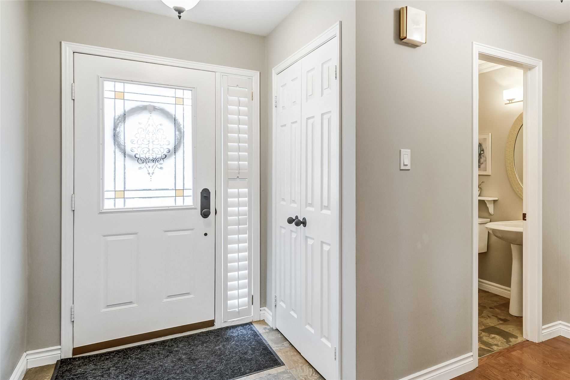 27 Charing Cres