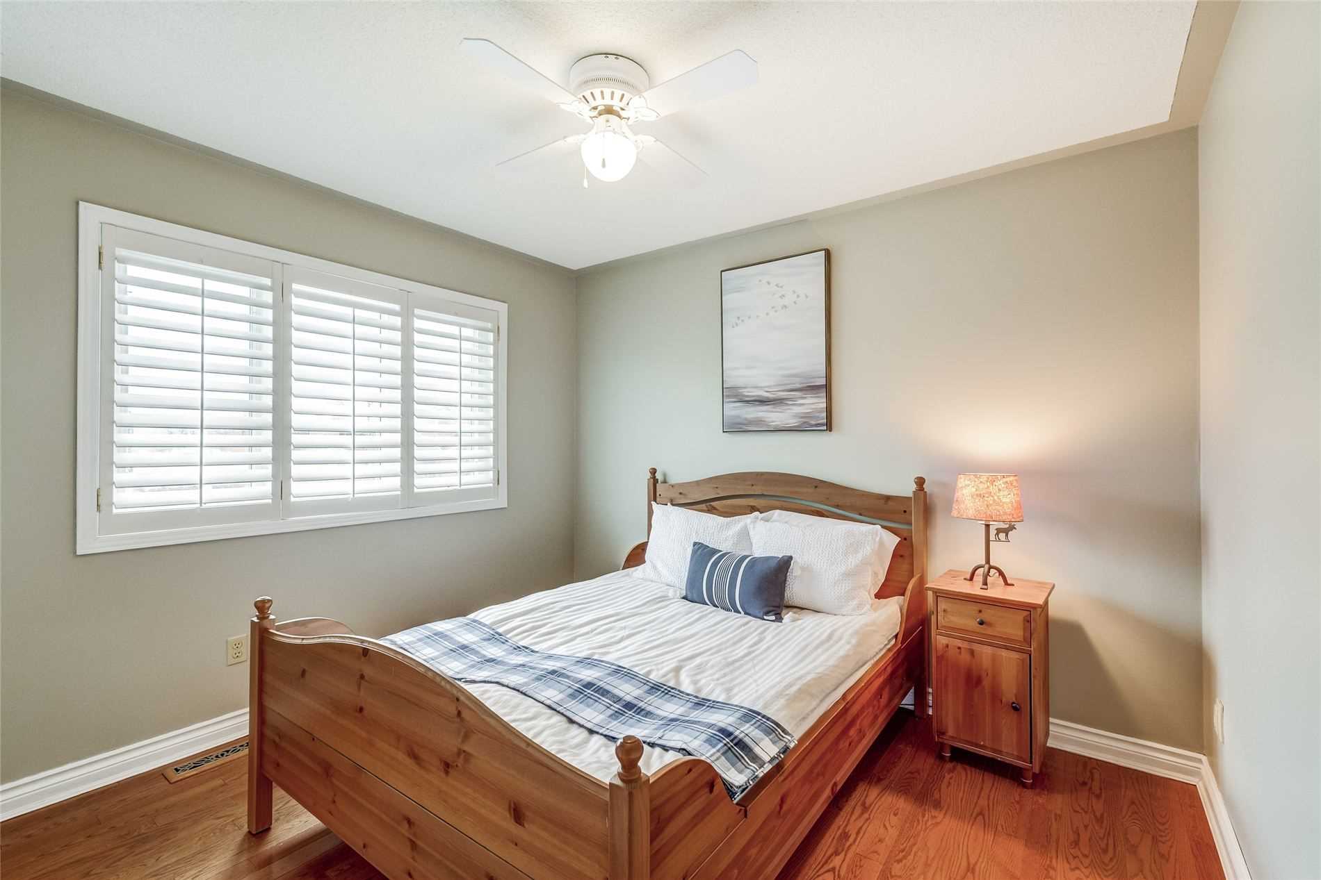 27 Charing Cres