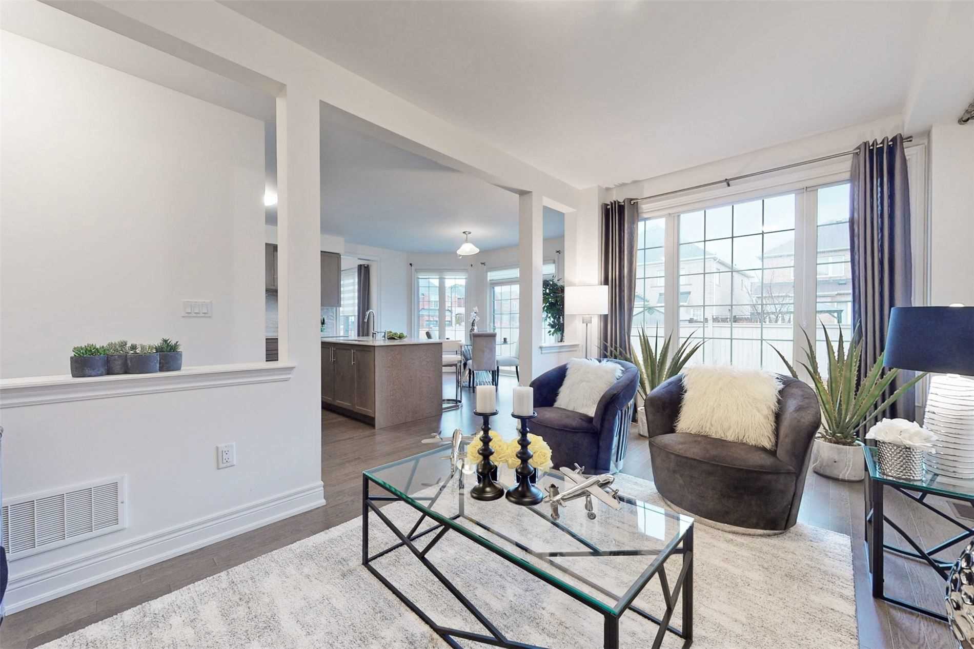 2 Downy Emerald Dr