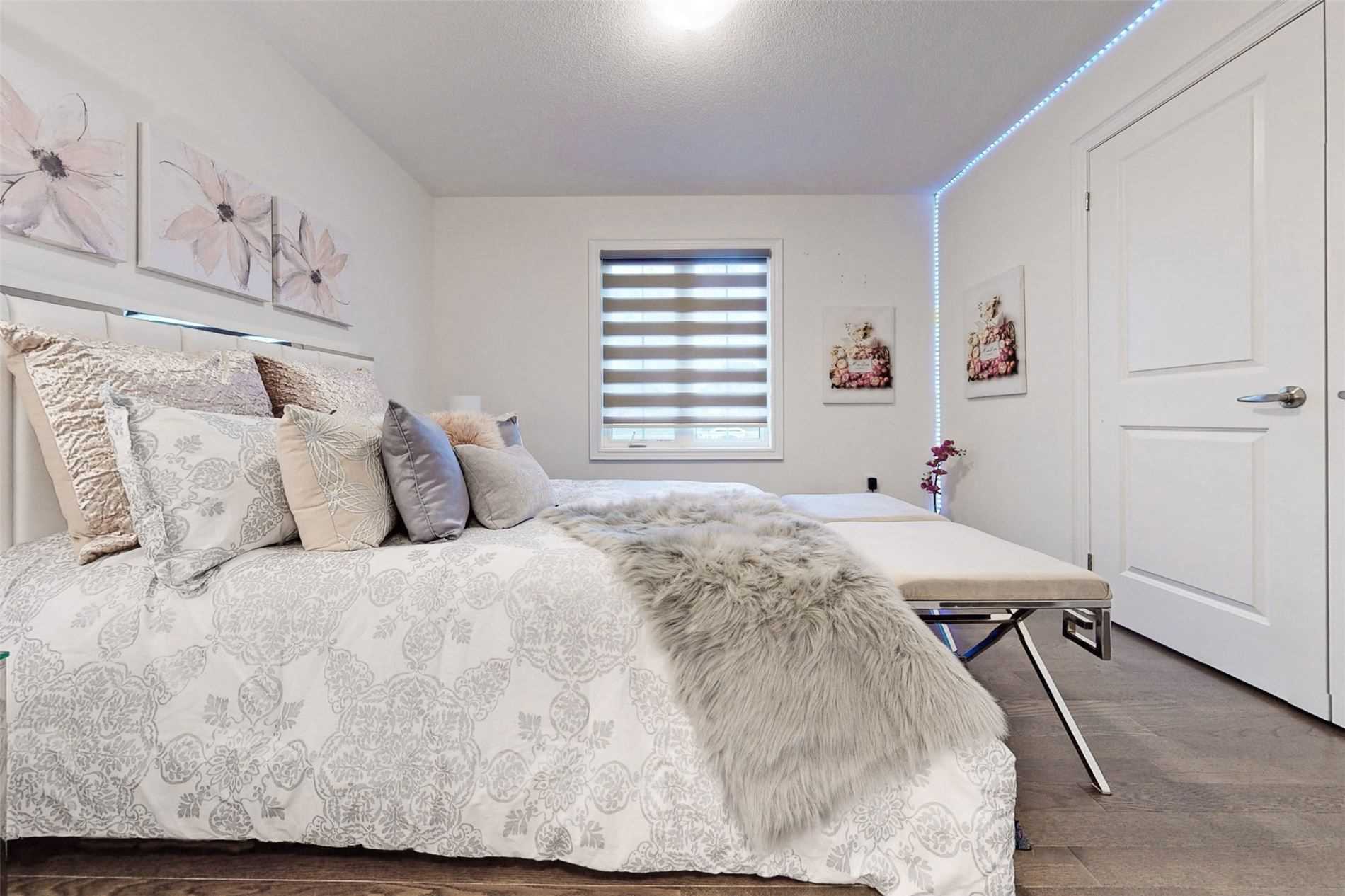 2 Downy Emerald Dr