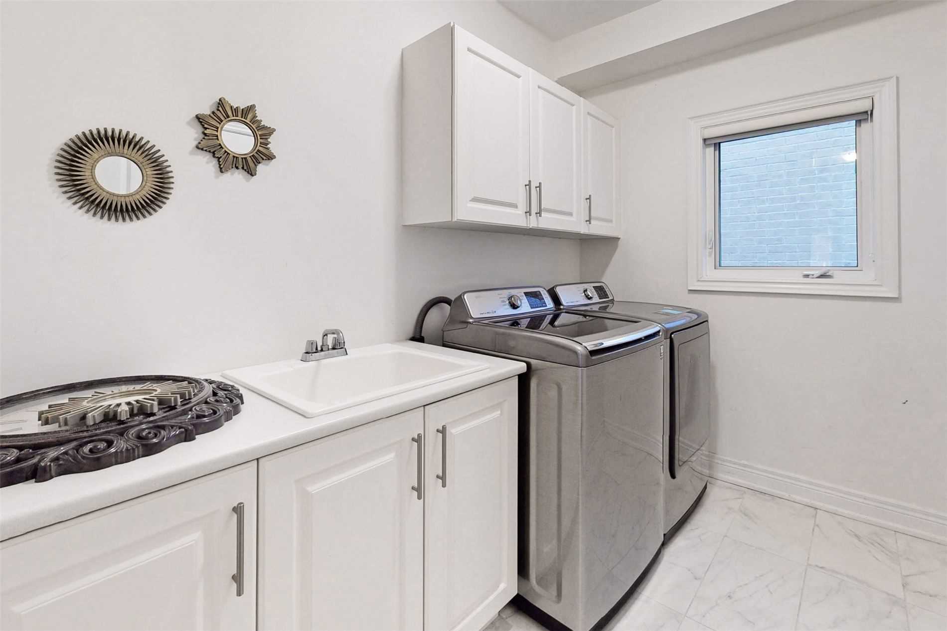 2 Downy Emerald Dr