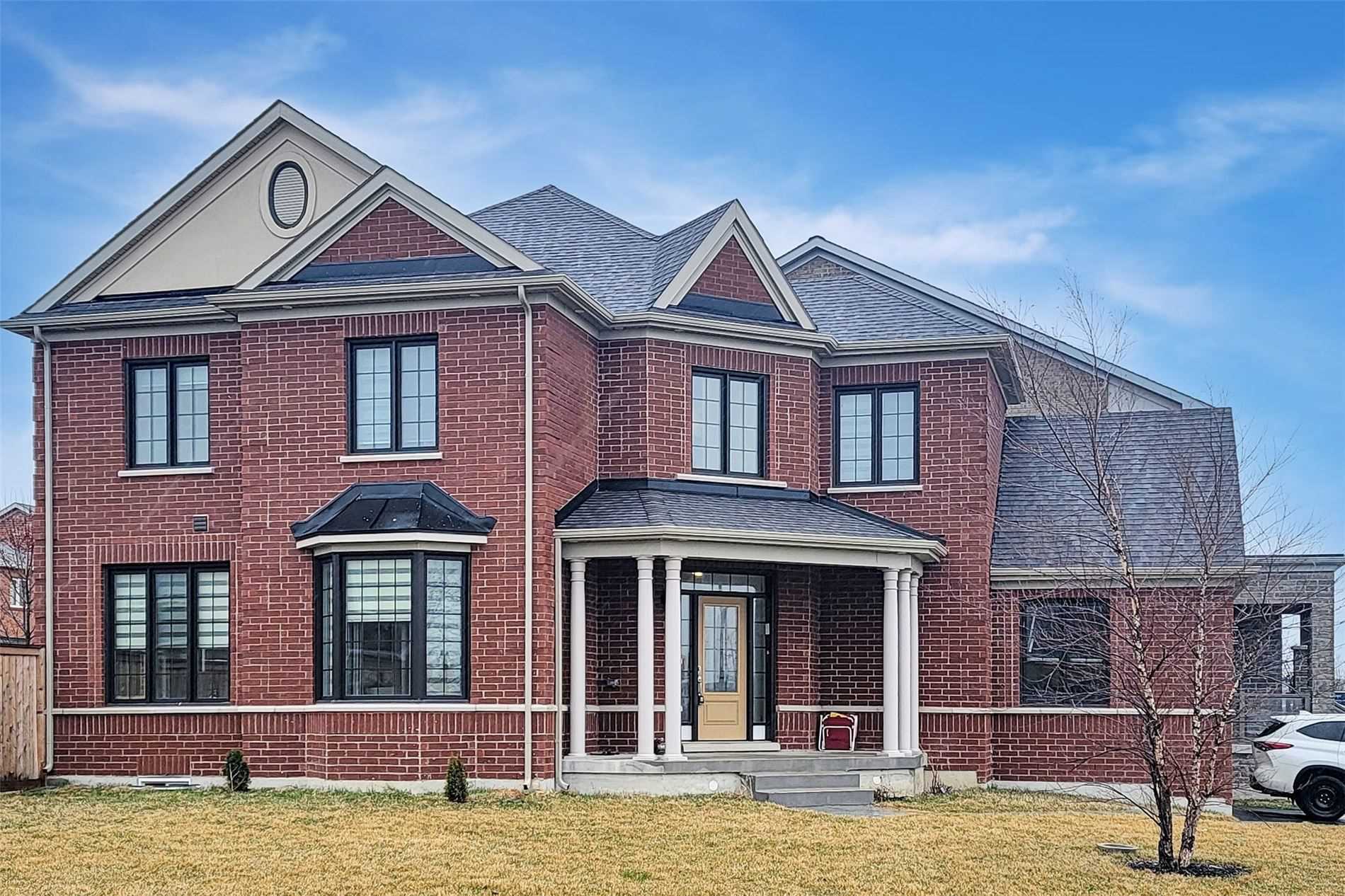 2 Downy Emerald Dr