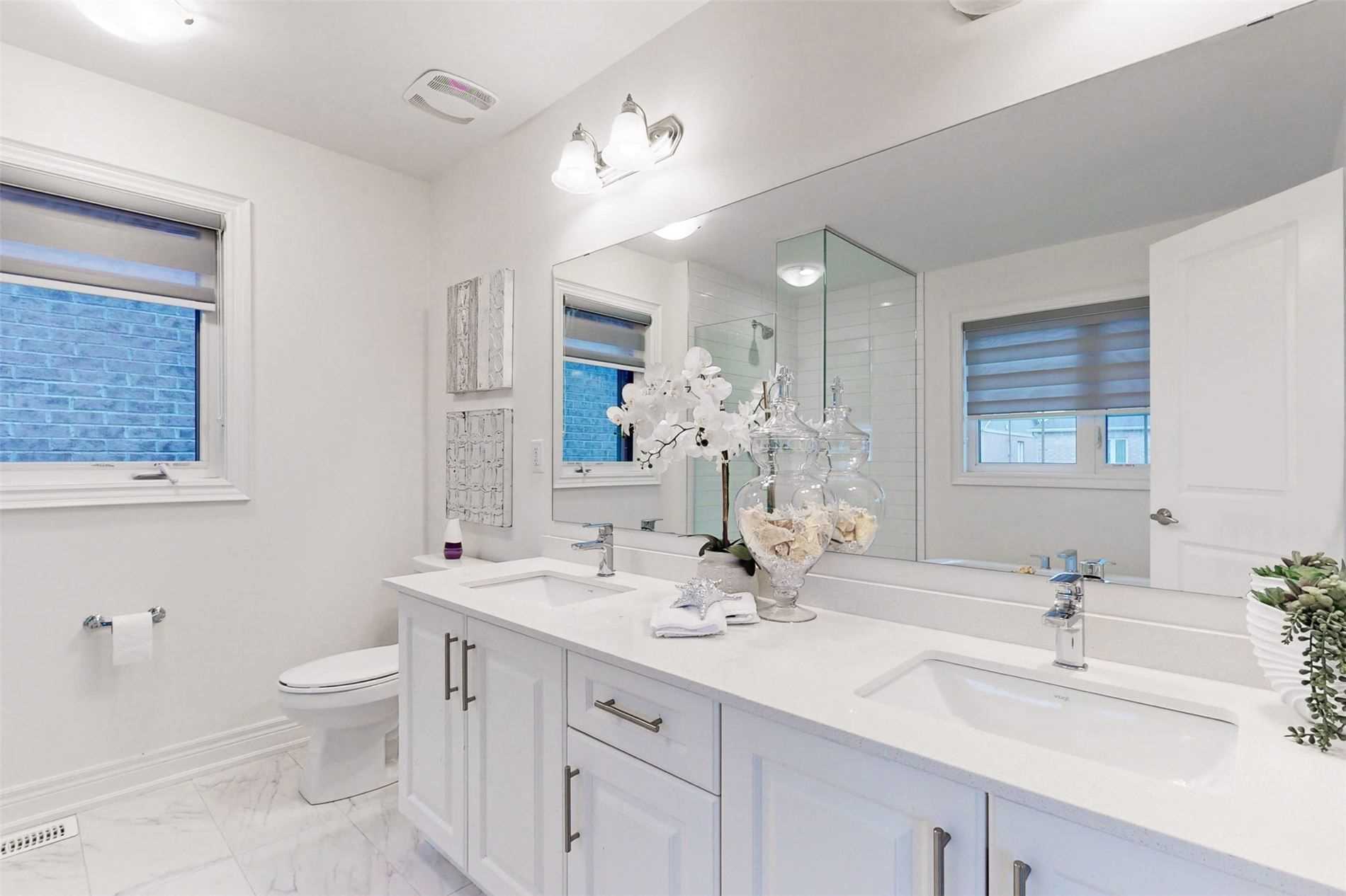 2 Downy Emerald Dr