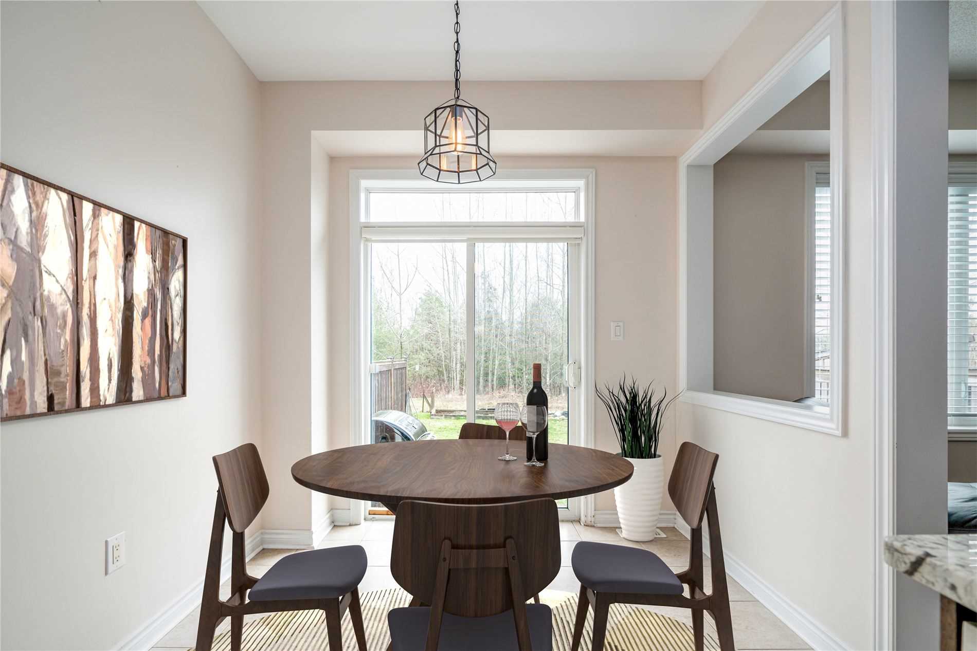 91 Collier Cres