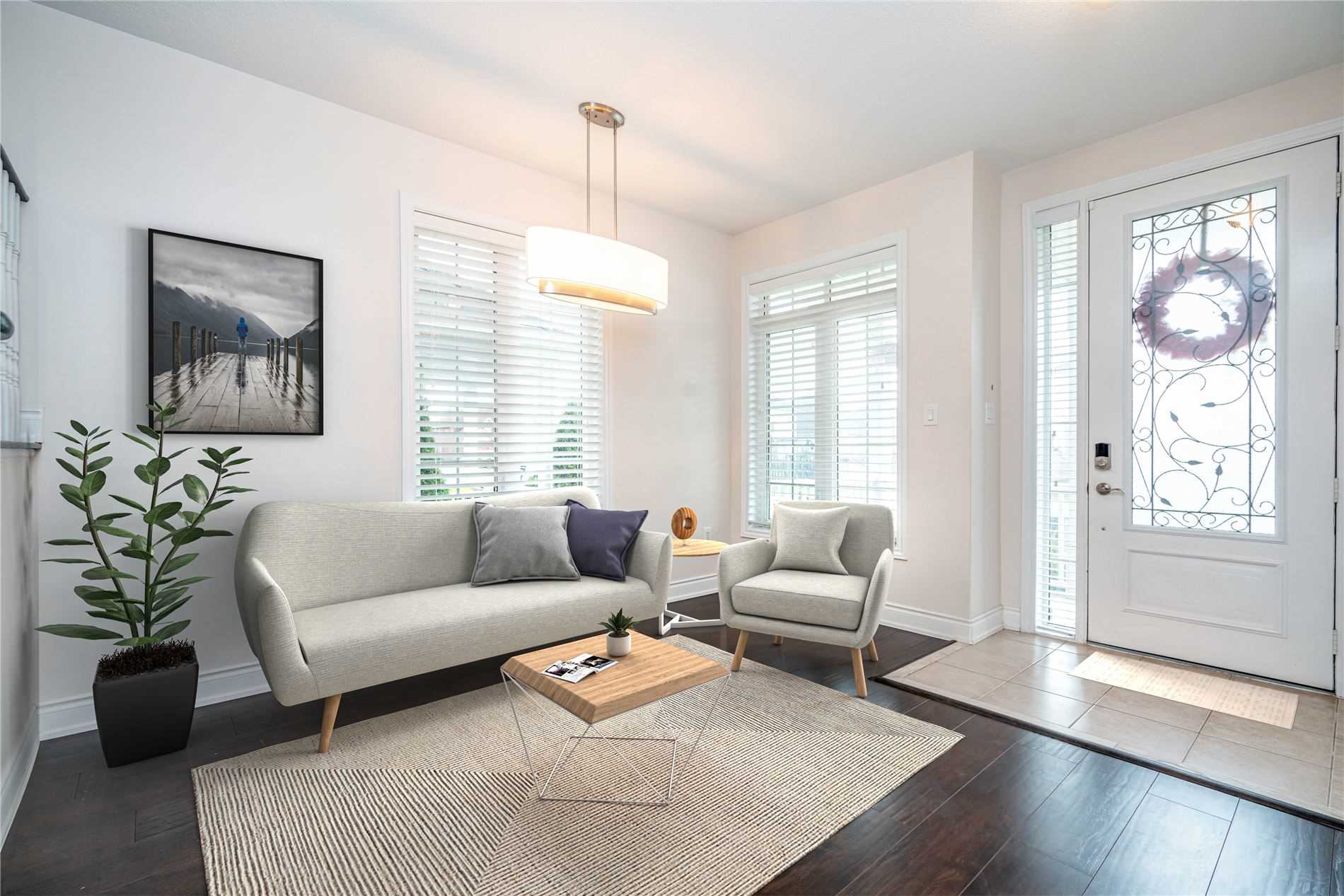 91 Collier Cres