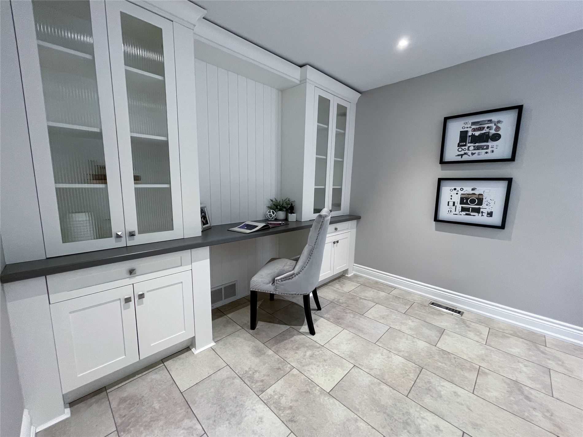 9 Cedar Cres