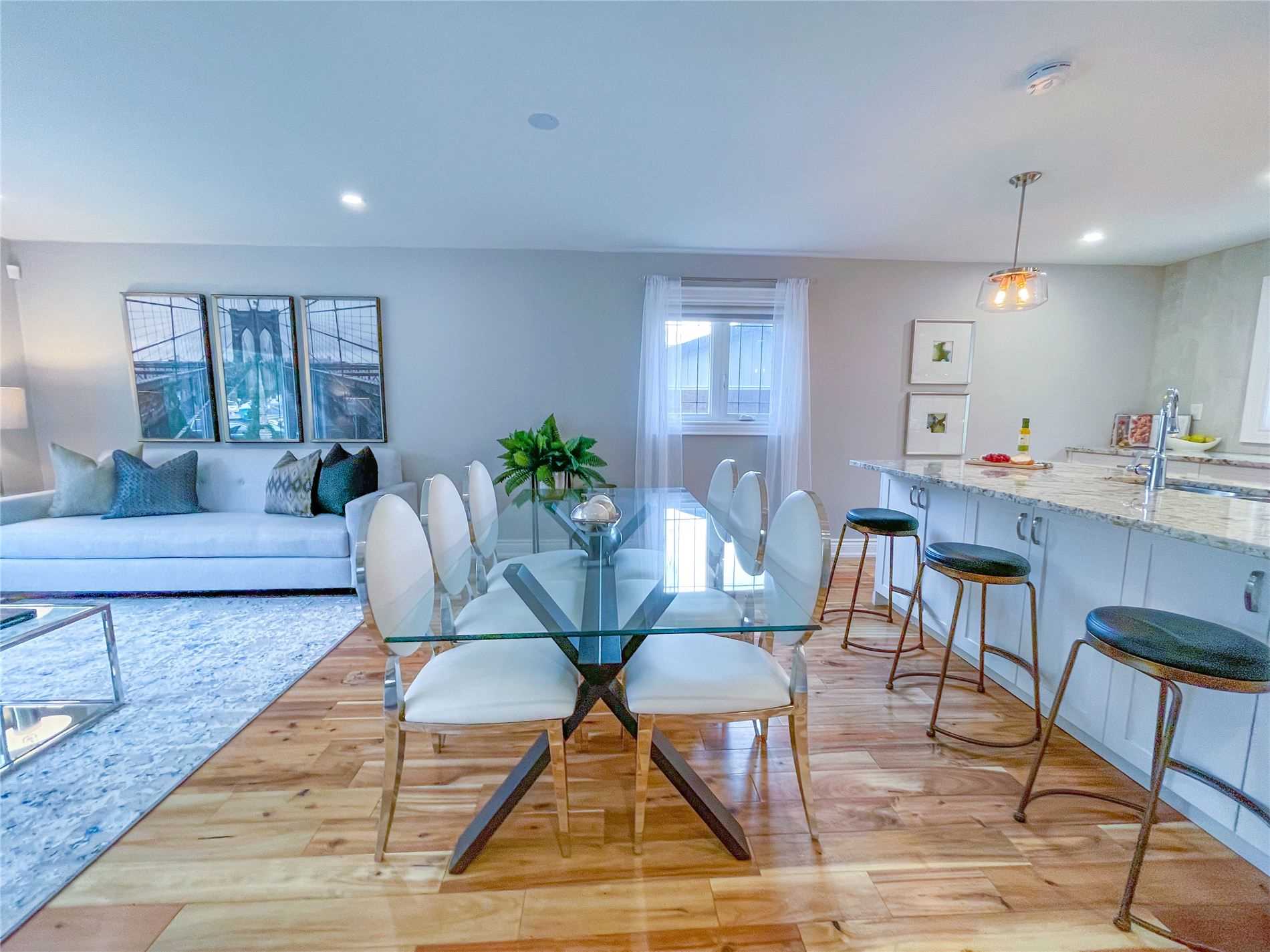 9 Cedar Cres