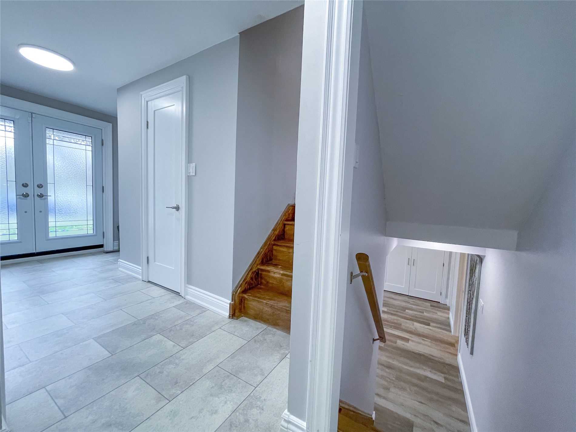 9 Cedar Cres
