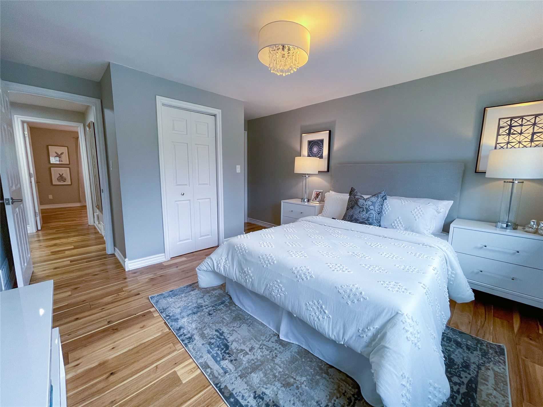 9 Cedar Cres