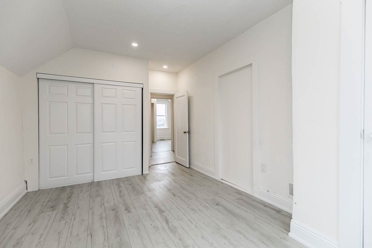 Listing N5593905 - Large Photo # 23