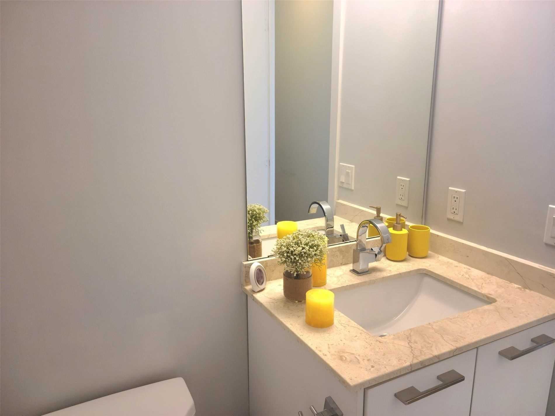 9471 Yonge St, #630