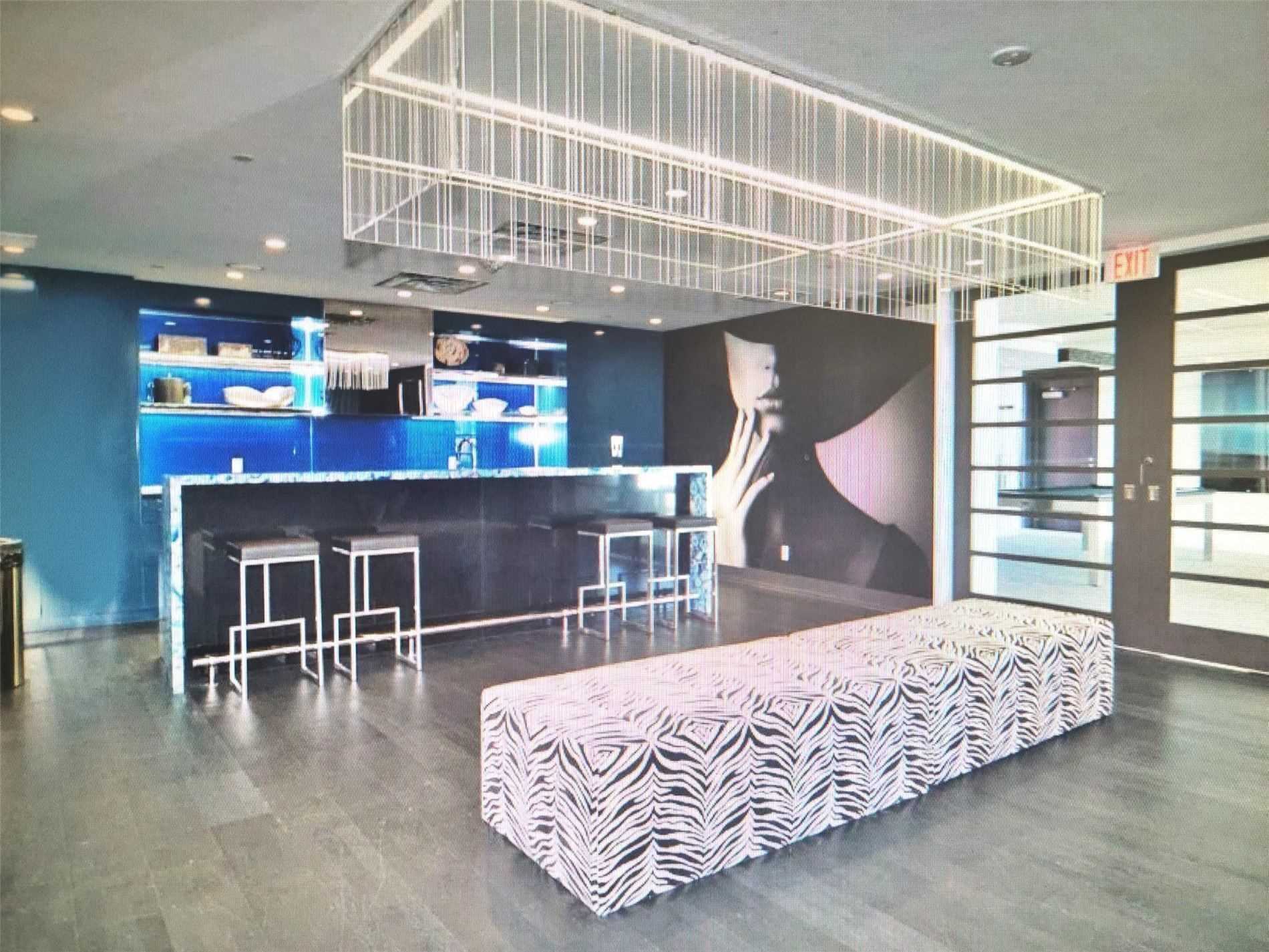 9471 Yonge St, #630