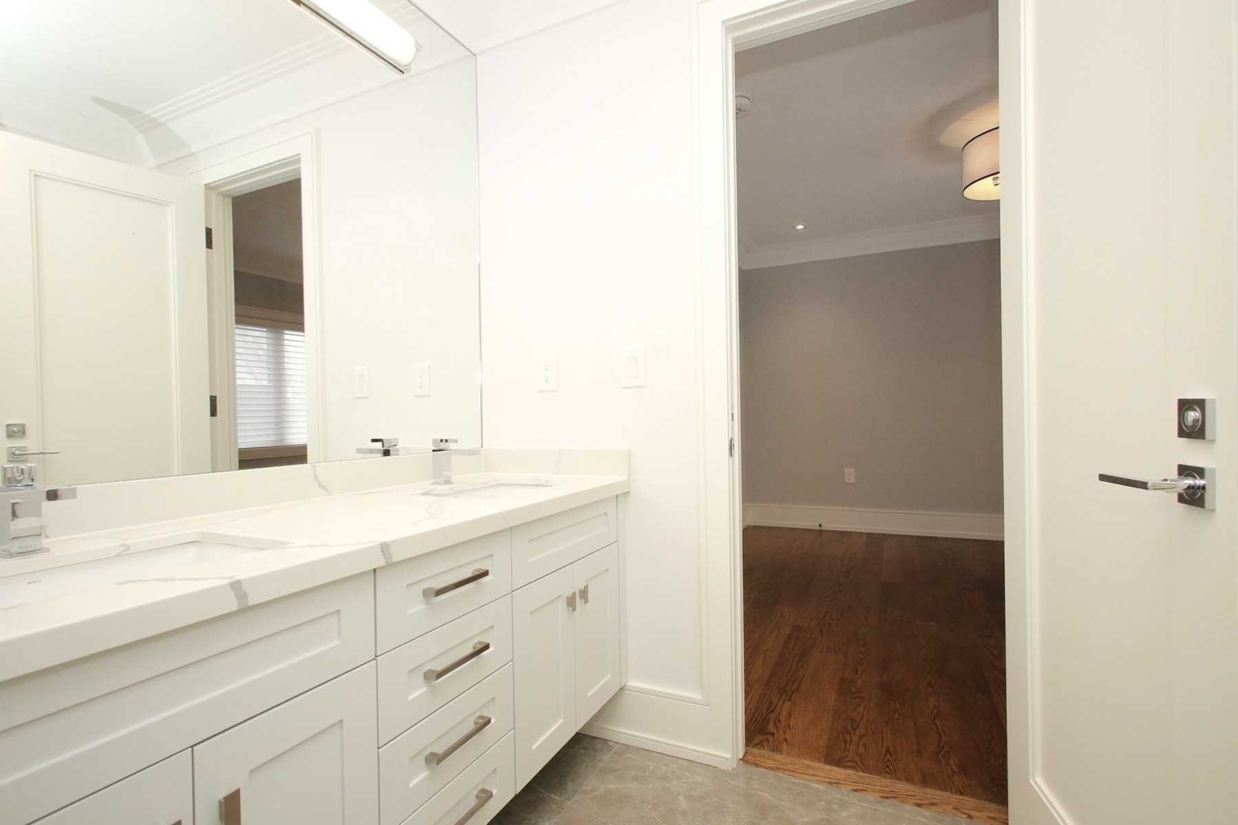 30 Rosemary Ave
