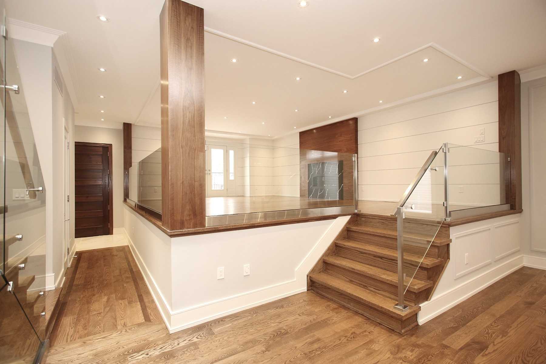 30 Rosemary Ave