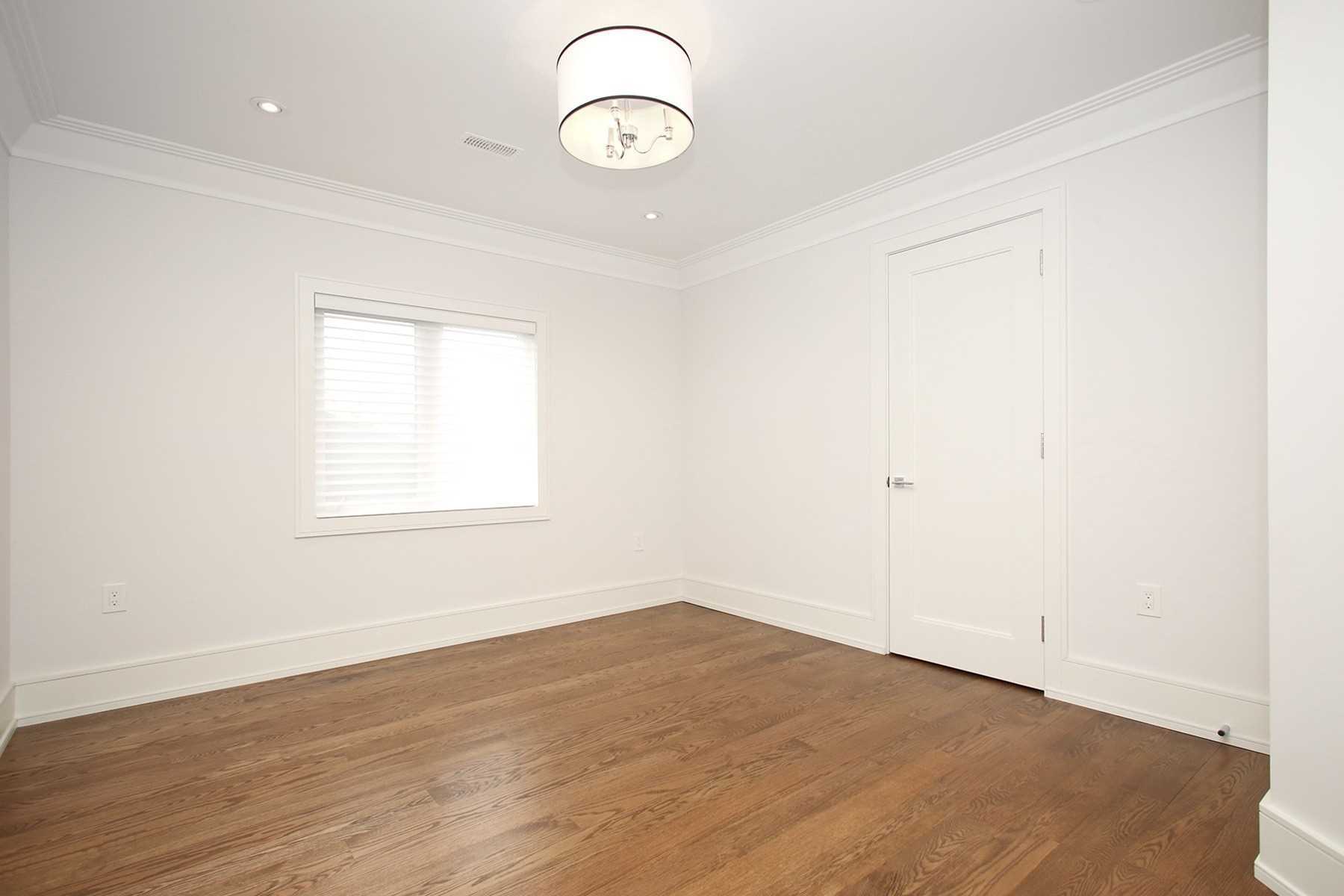 30 Rosemary Ave