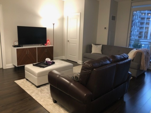 24 Woodstream Blvd, #310