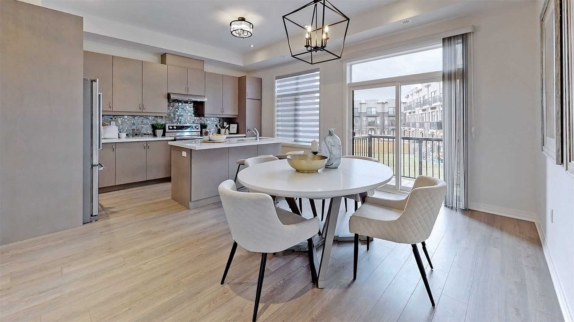 262 Thomas Cook Ave