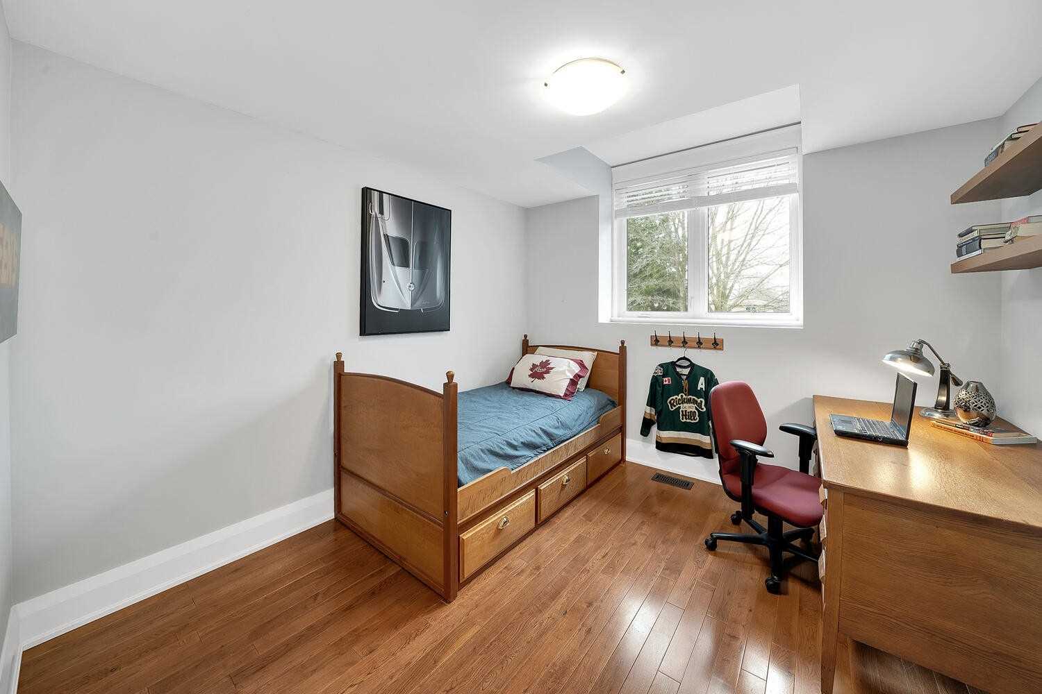 141 Regatta Ave