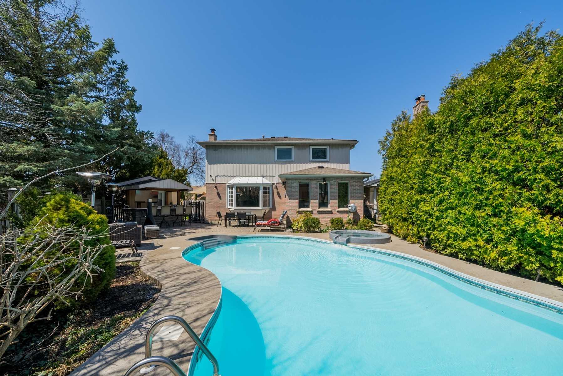 21 Mayvern Cres