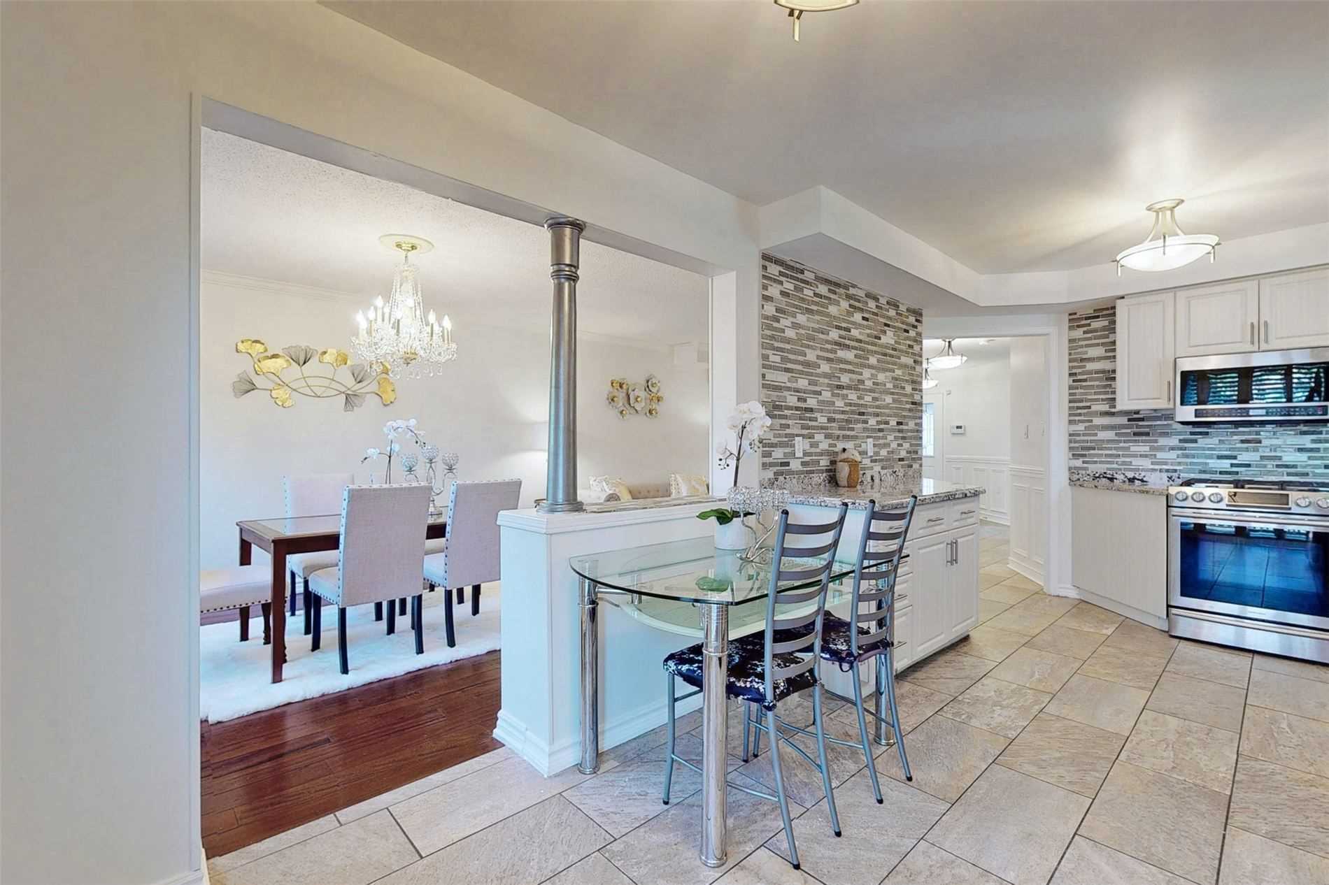 135 Stonebriar Dr