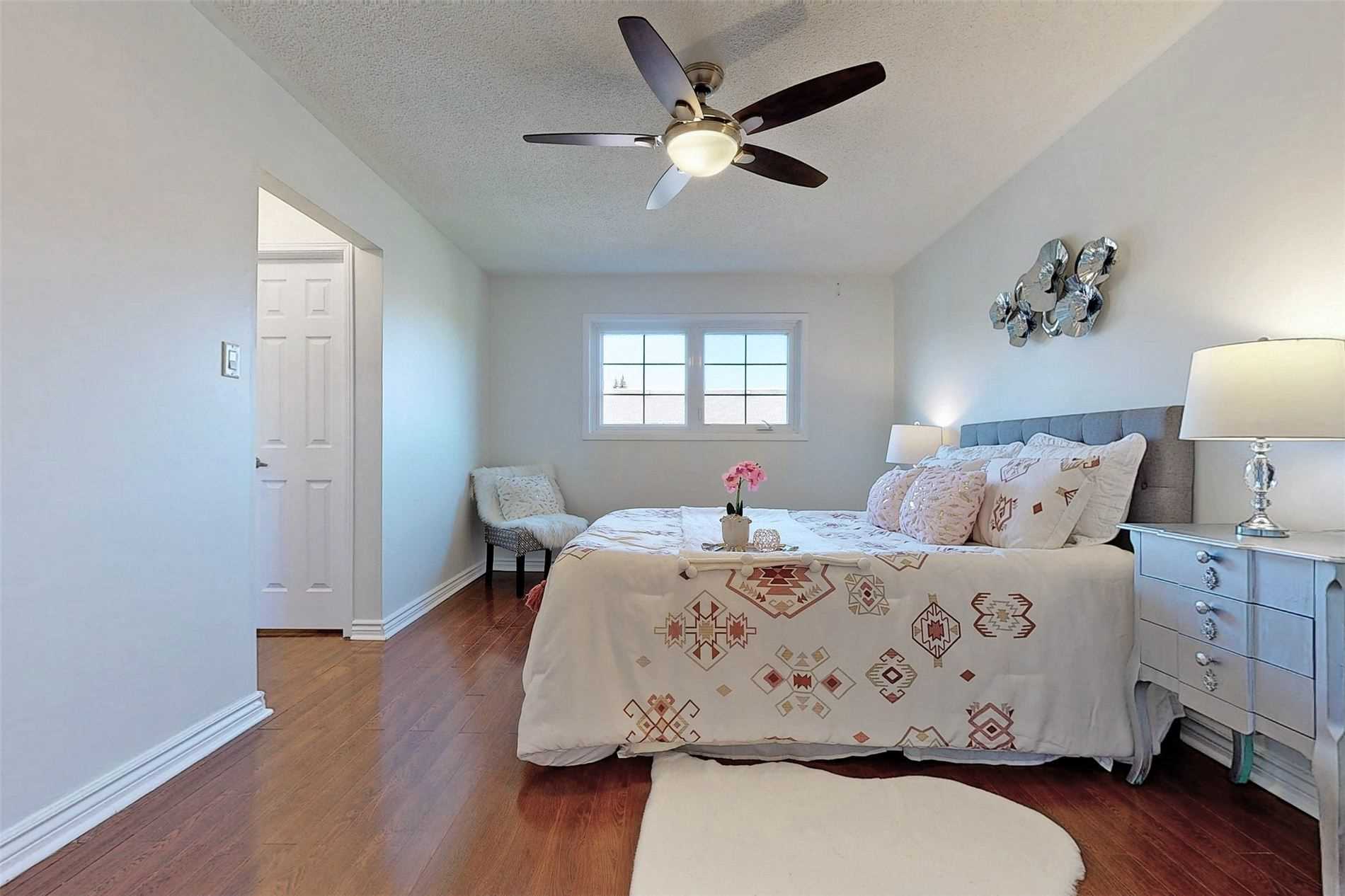 135 Stonebriar Dr