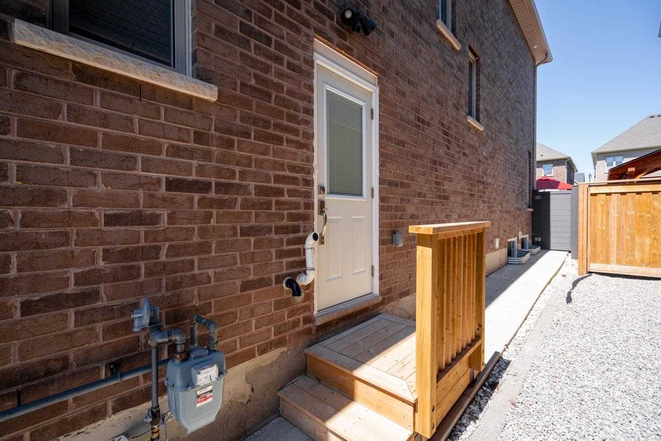 60 Jenkins Ave