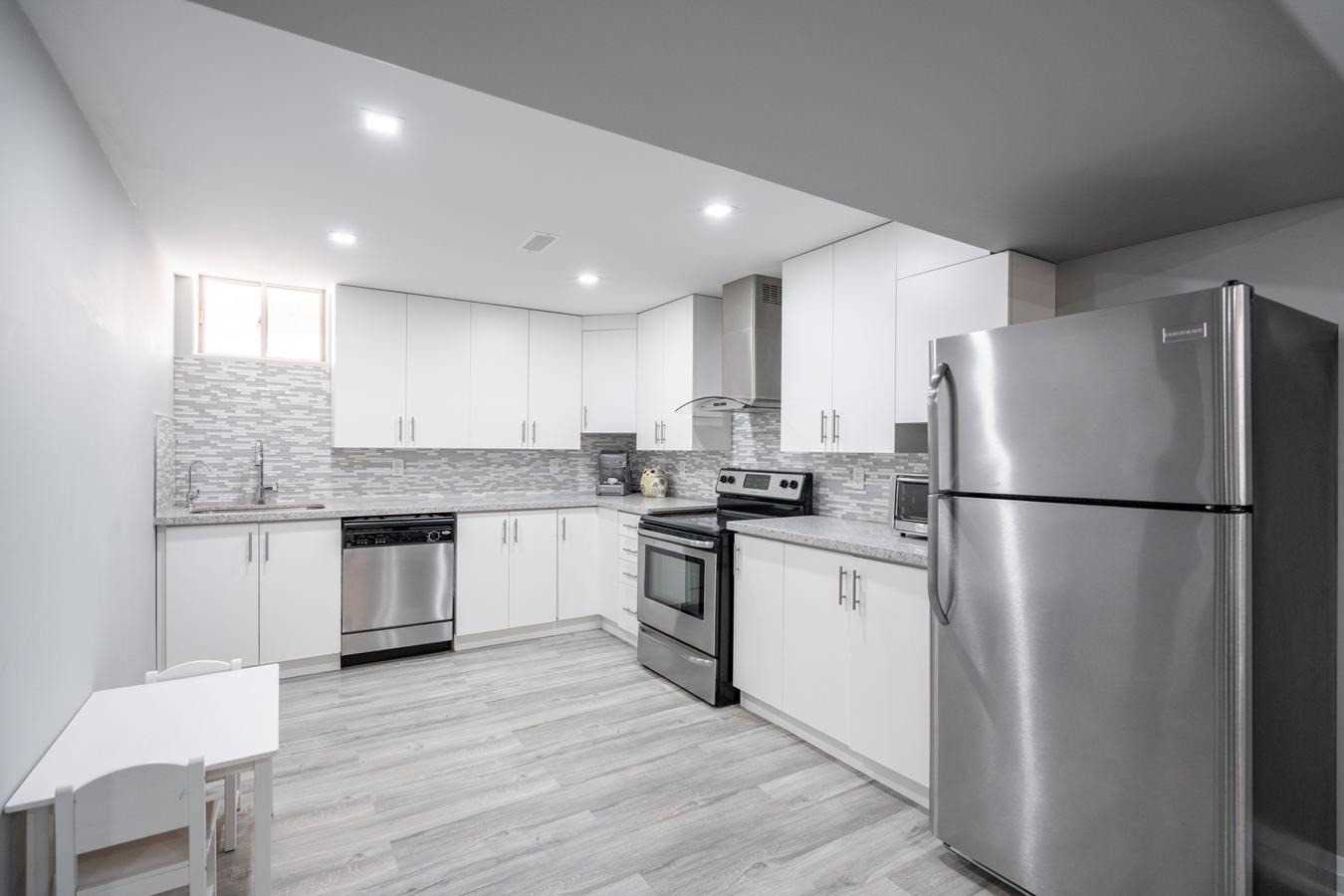60 Jenkins Ave