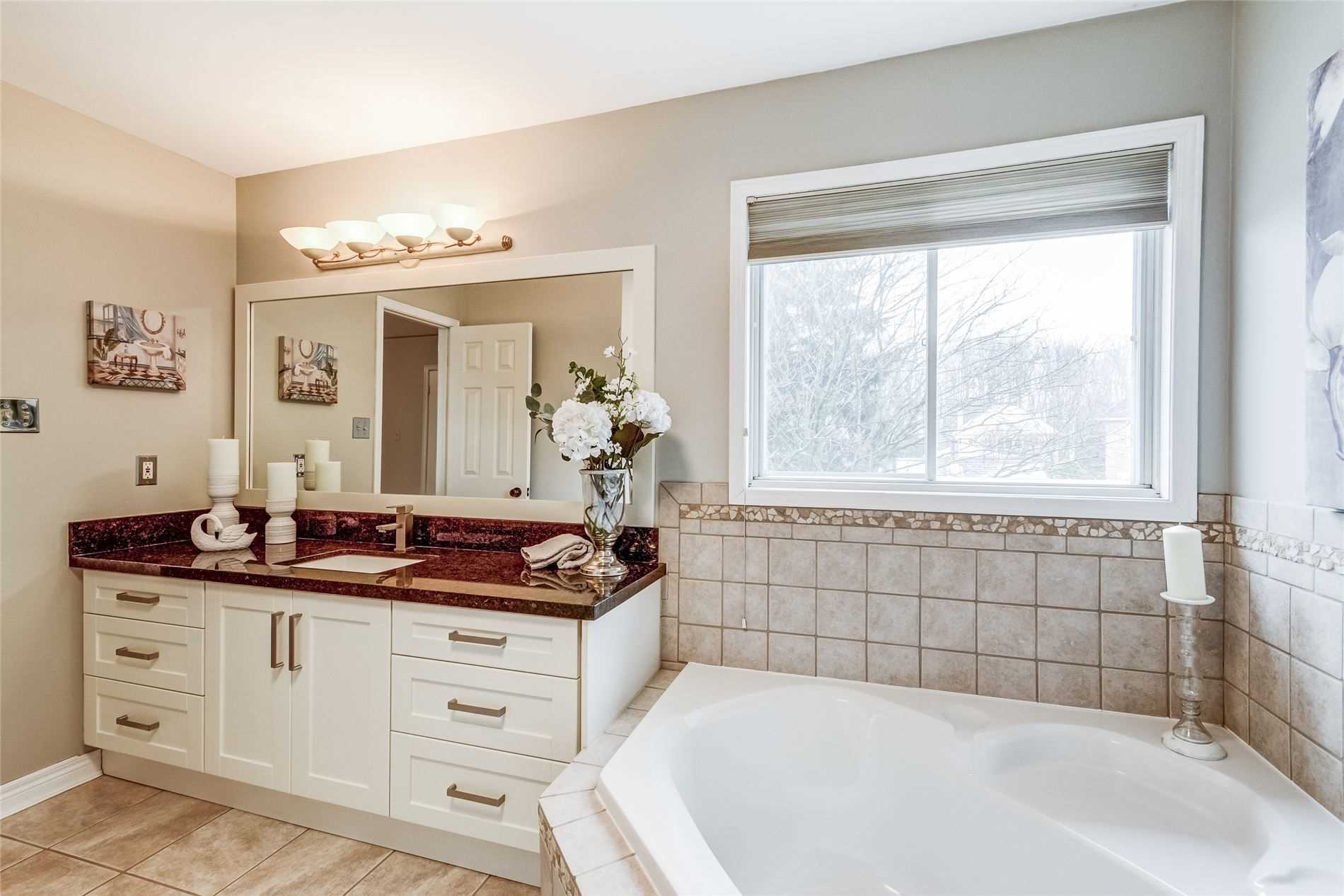27 Charing Cres