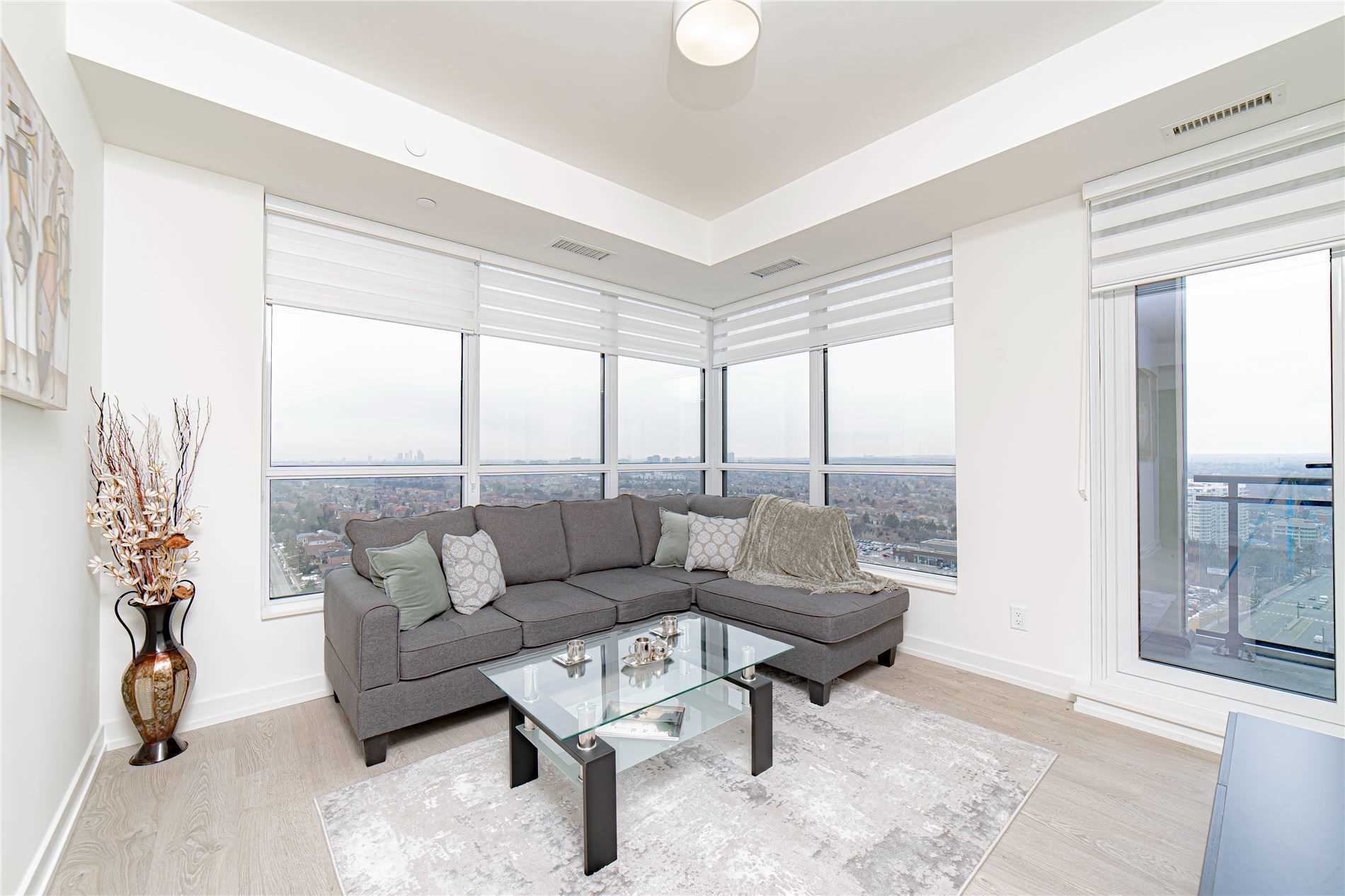 1 Grandview Ave, #2201