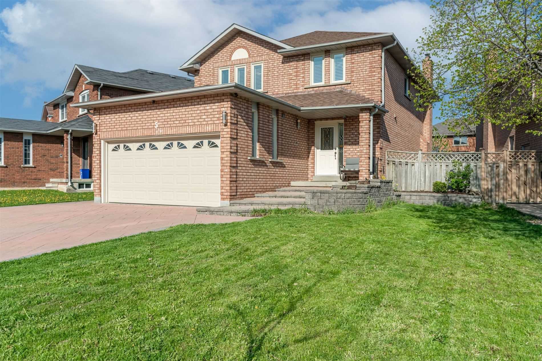 5 Longhouse St