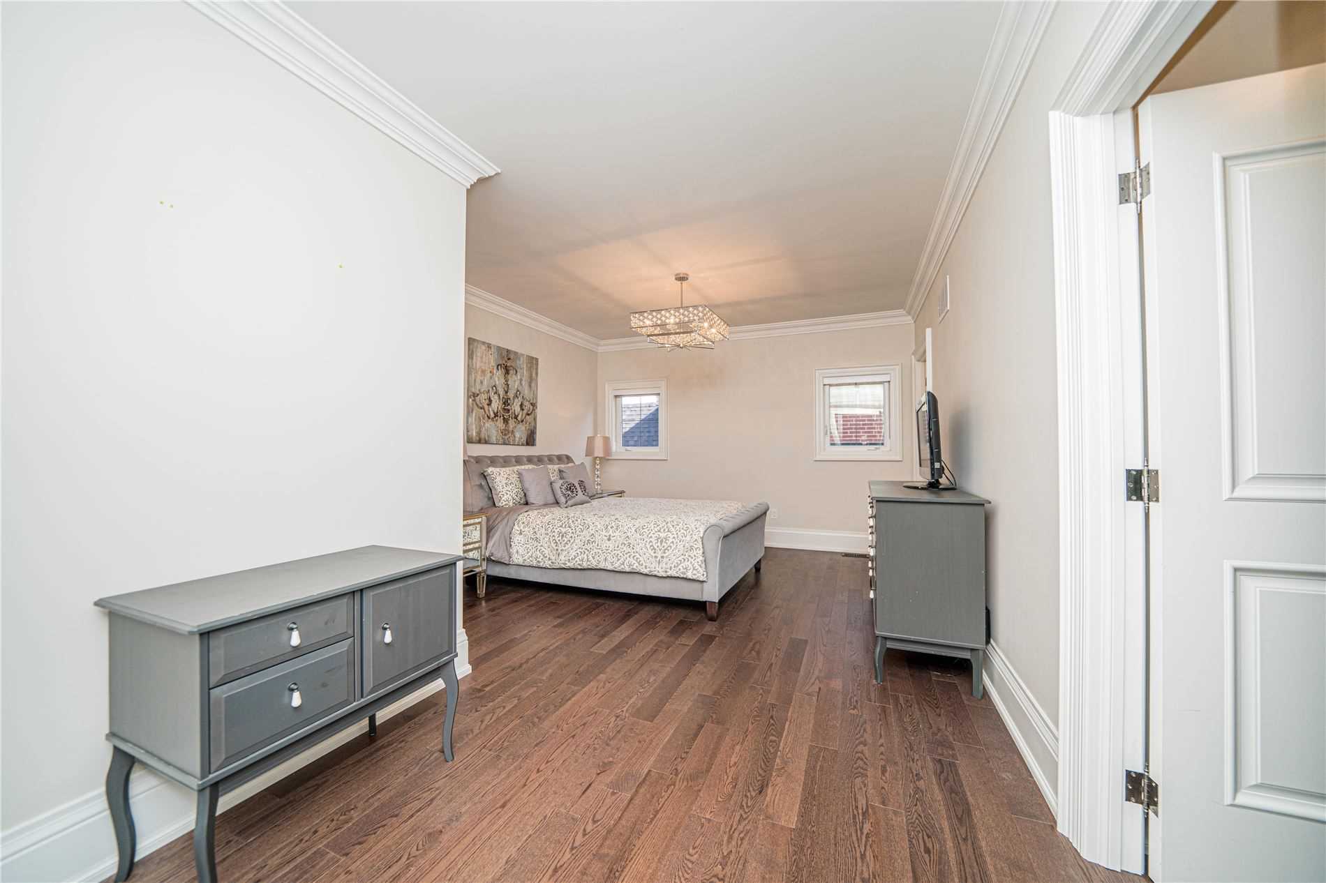 4 Peter Glass Rd