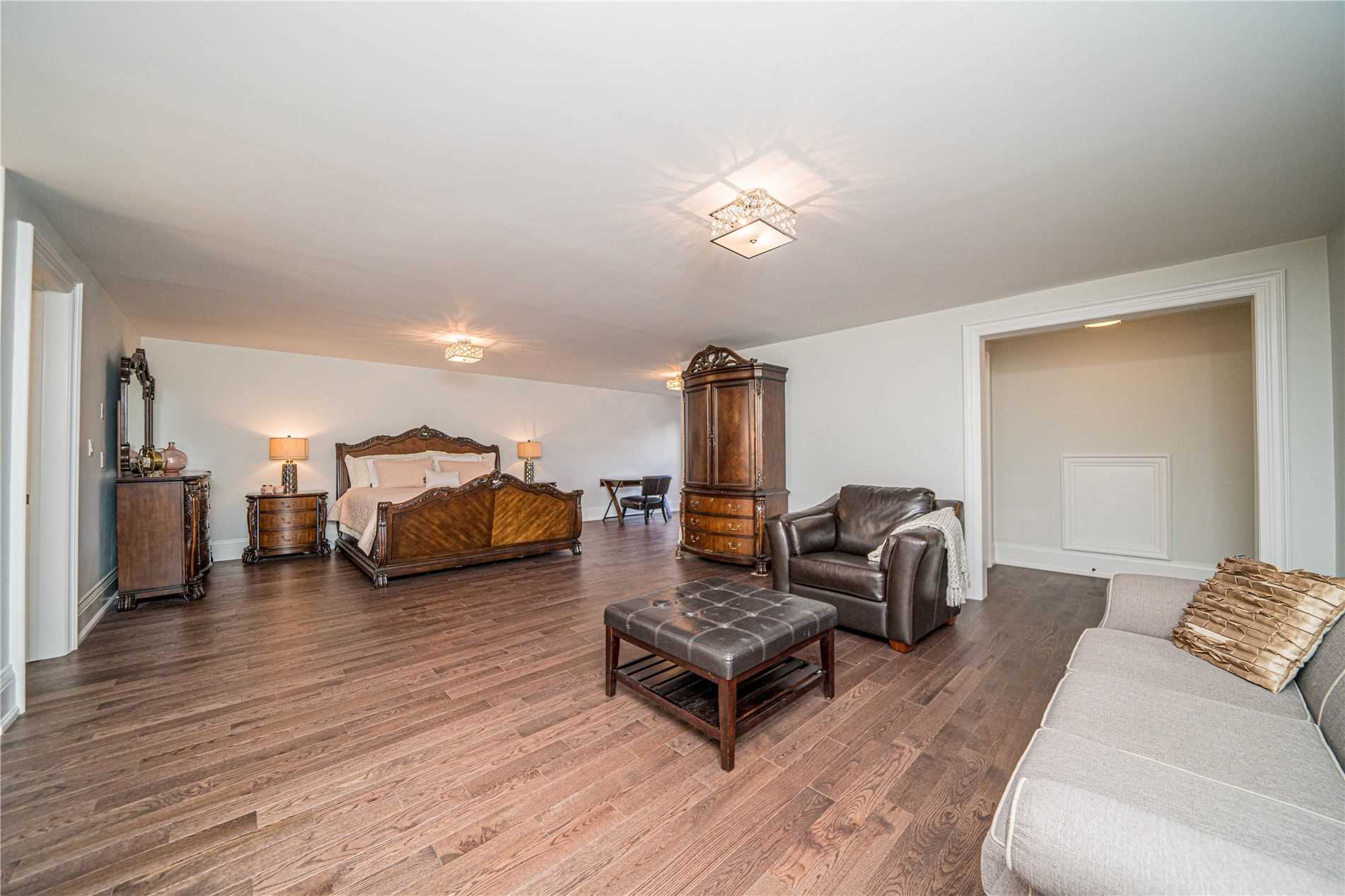 4 Peter Glass Rd