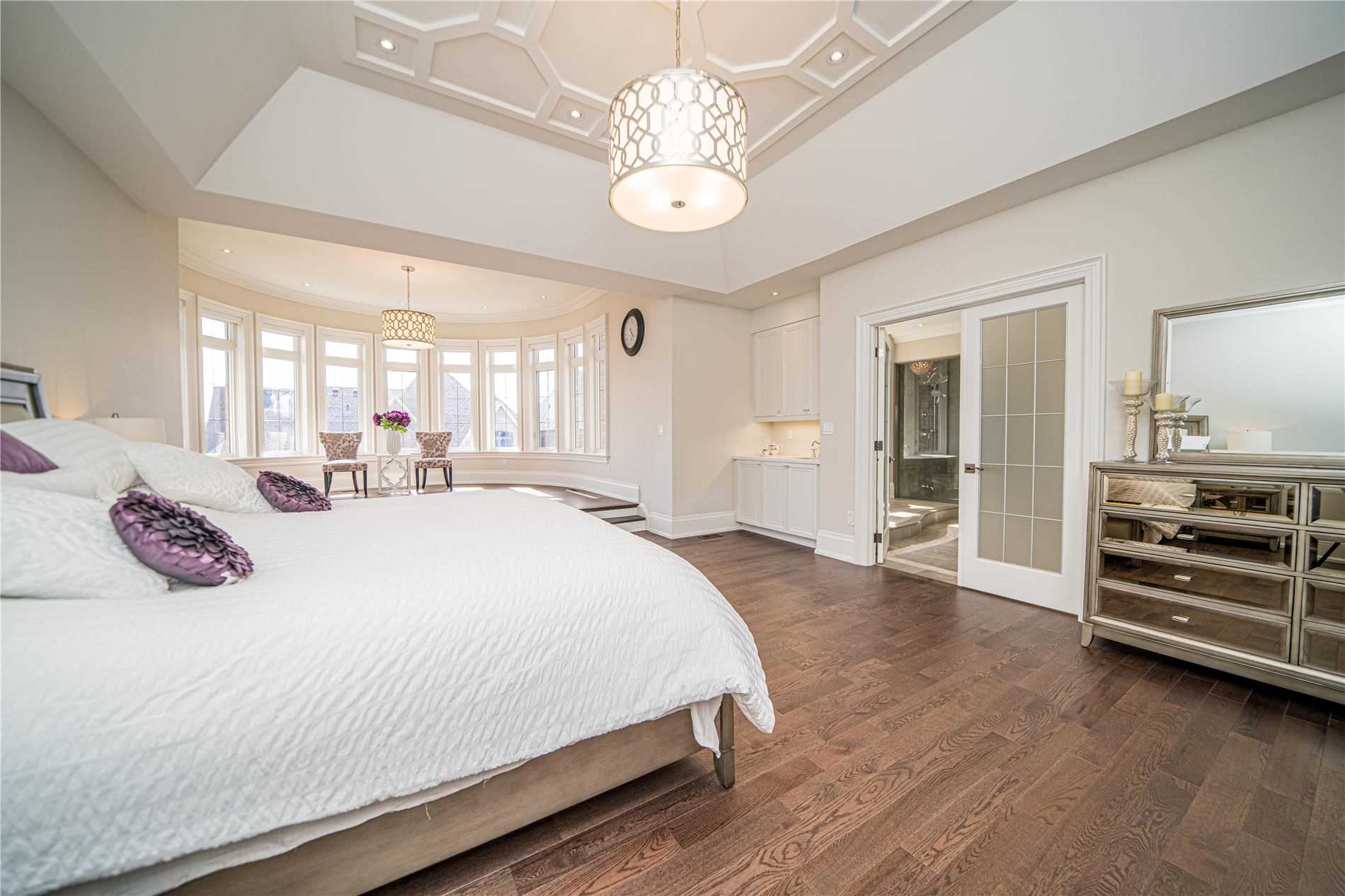 4 Peter Glass Rd