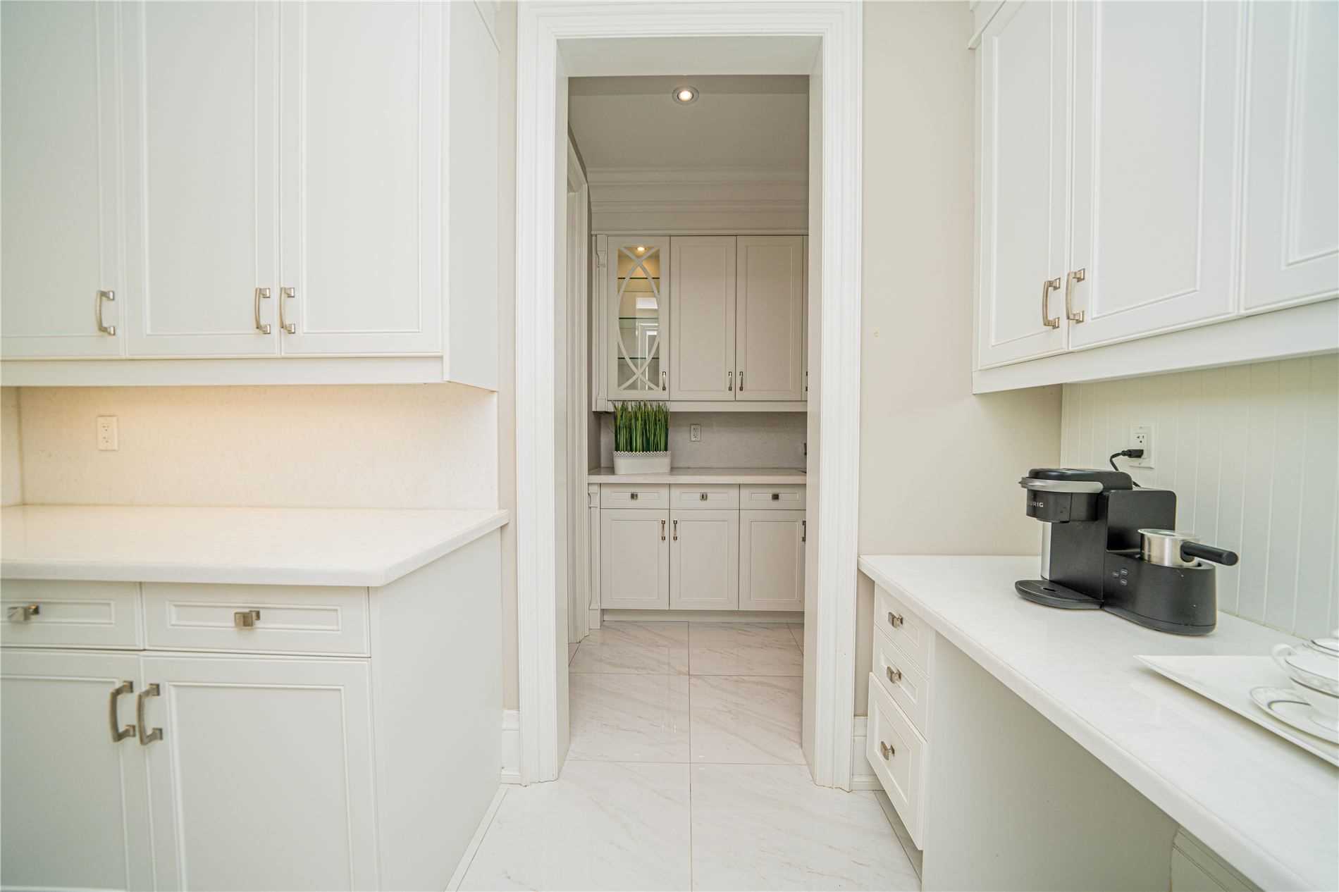 4 Peter Glass Rd