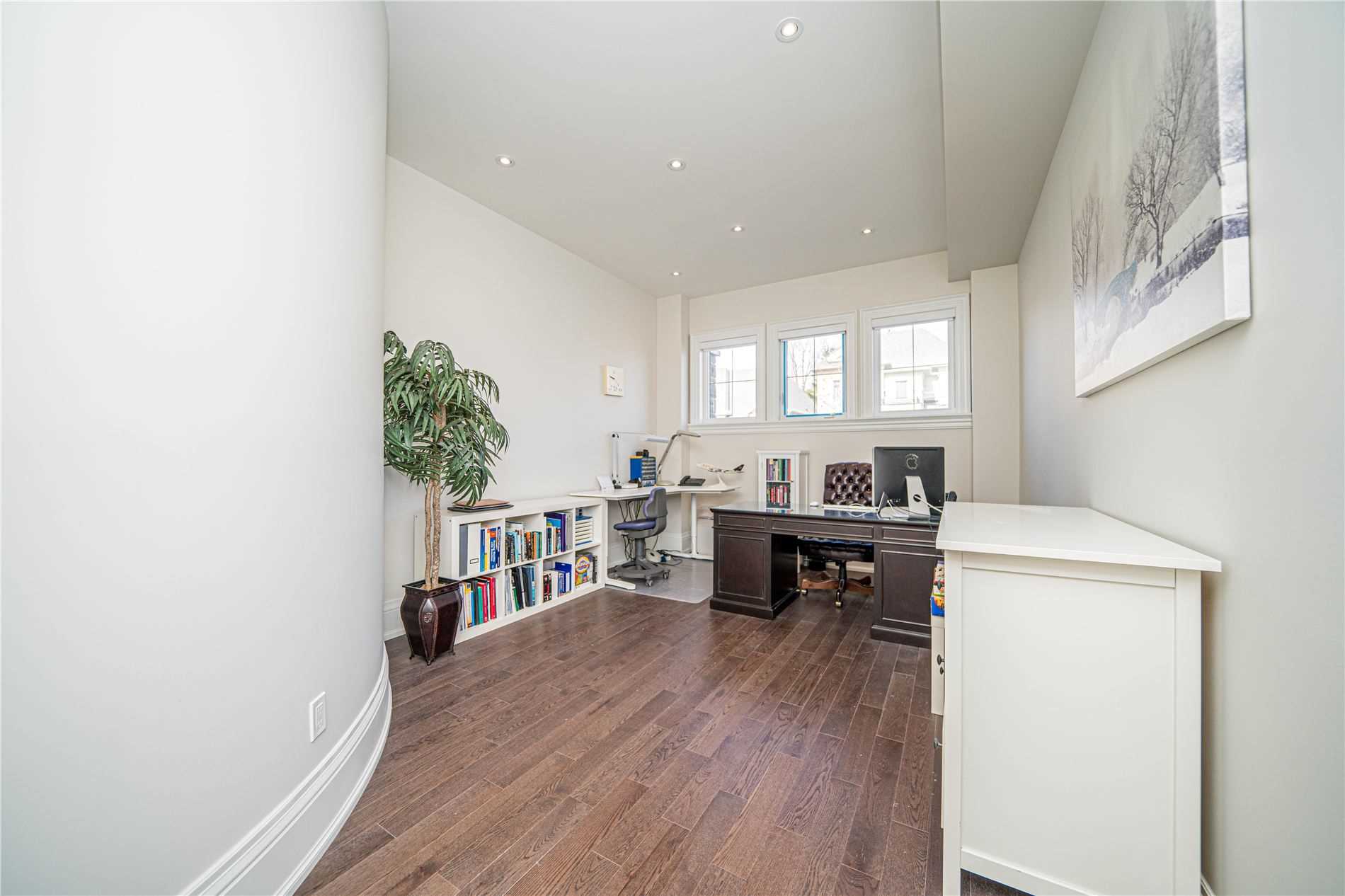 4 Peter Glass Rd
