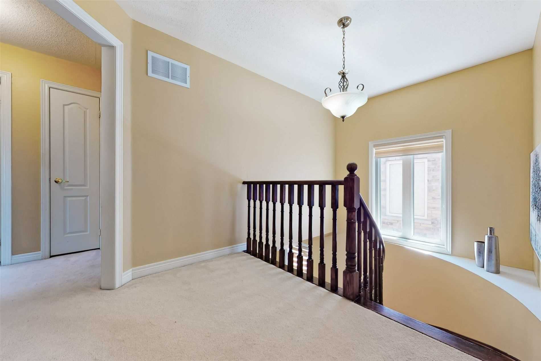 7 Kentview Cres