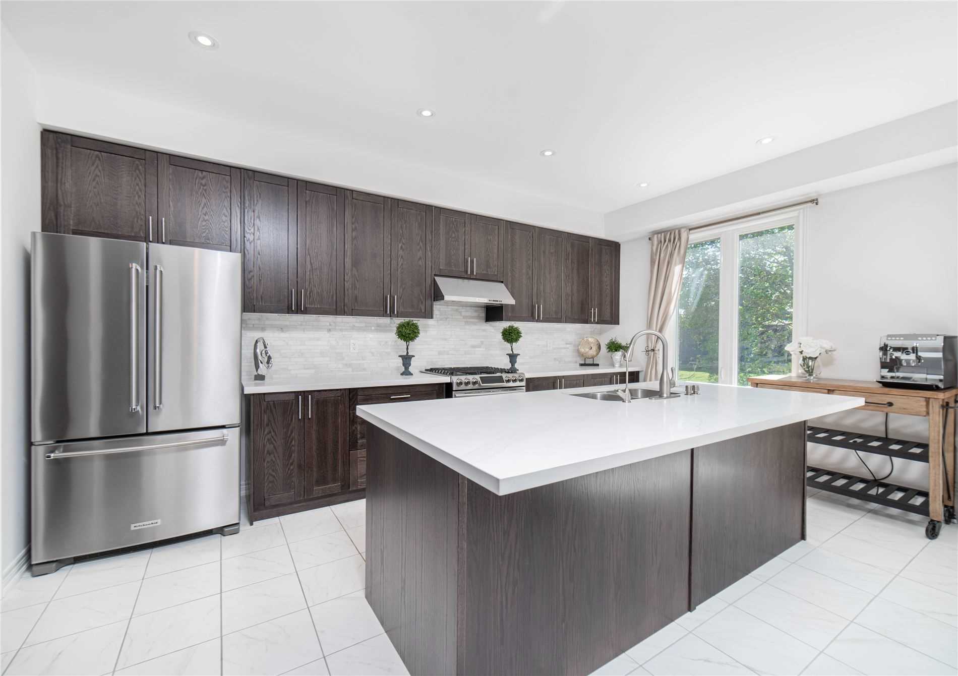 48 Robb Thompson Rd
