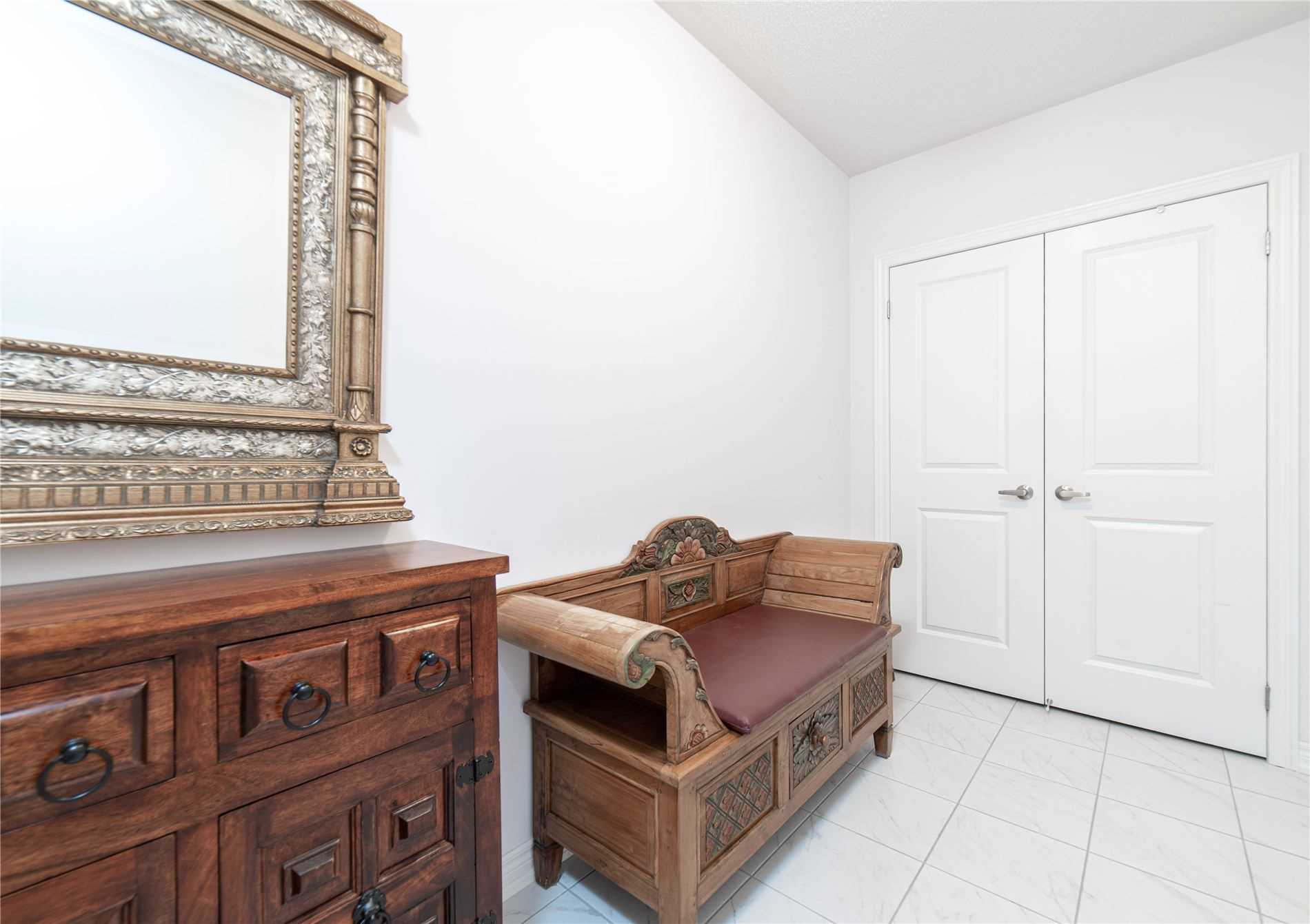 48 Robb Thompson Rd
