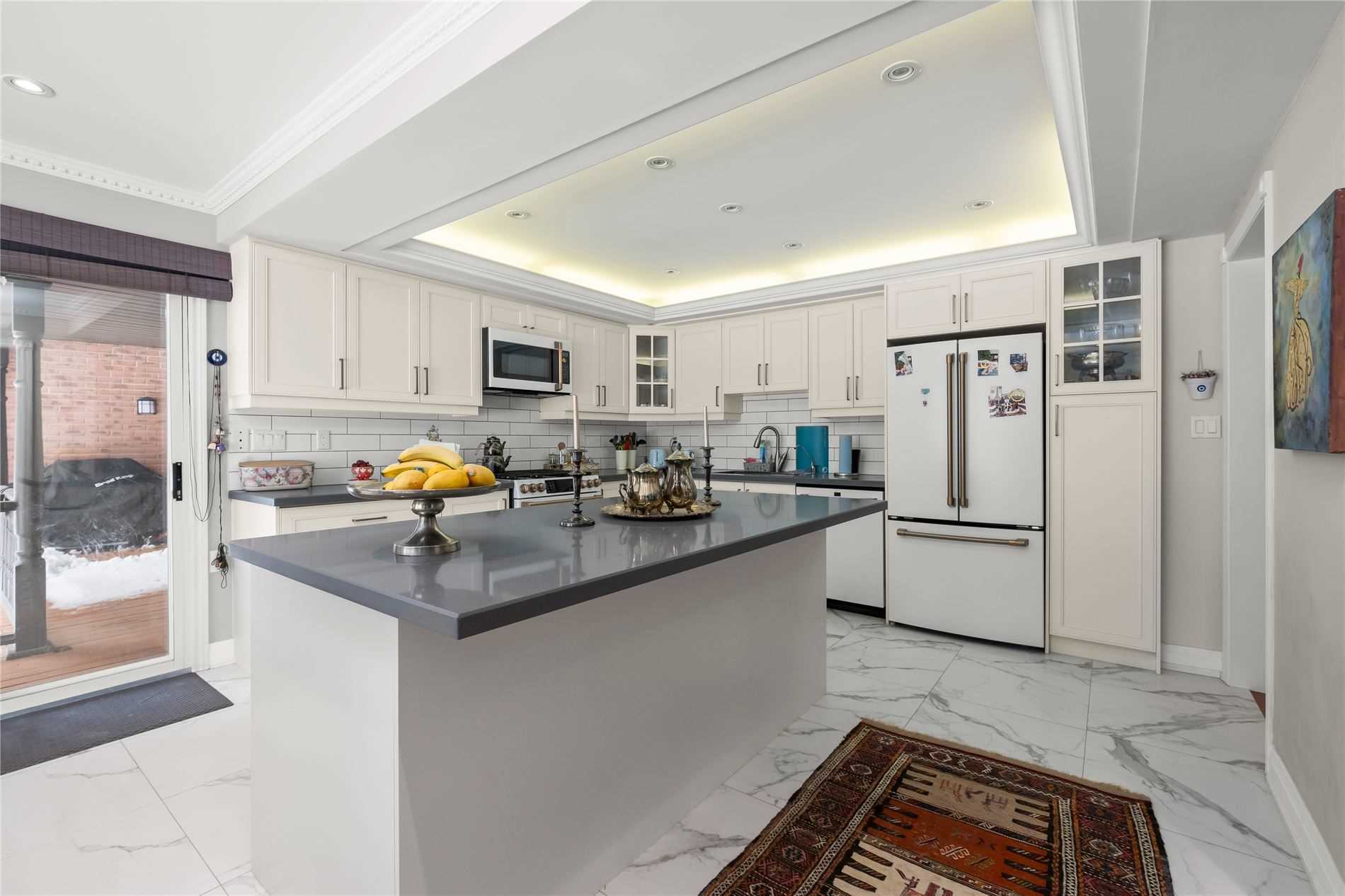 9 Vanvalley Dr