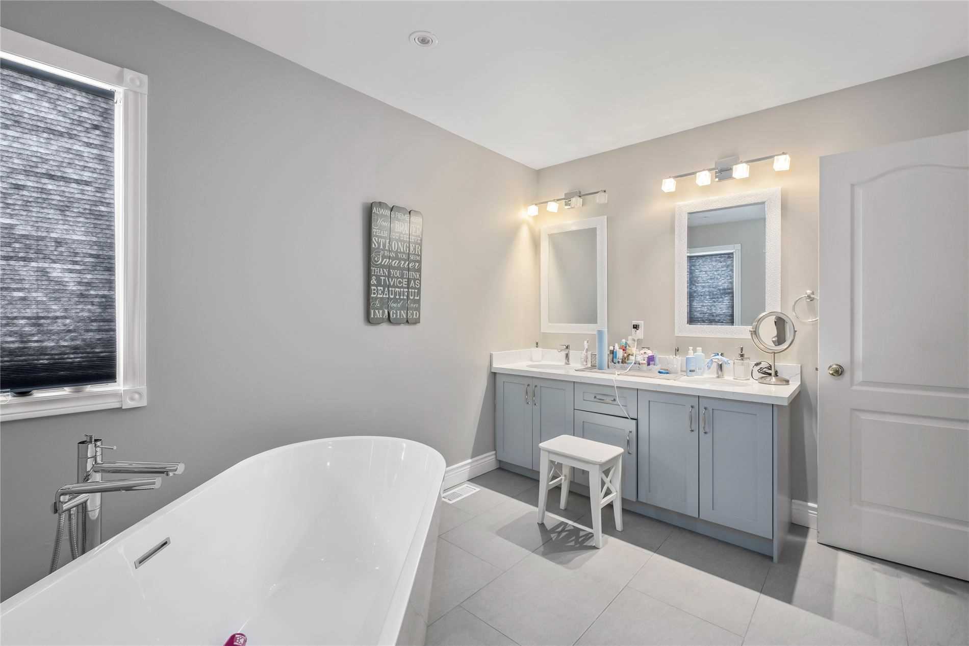 9 Vanvalley Dr
