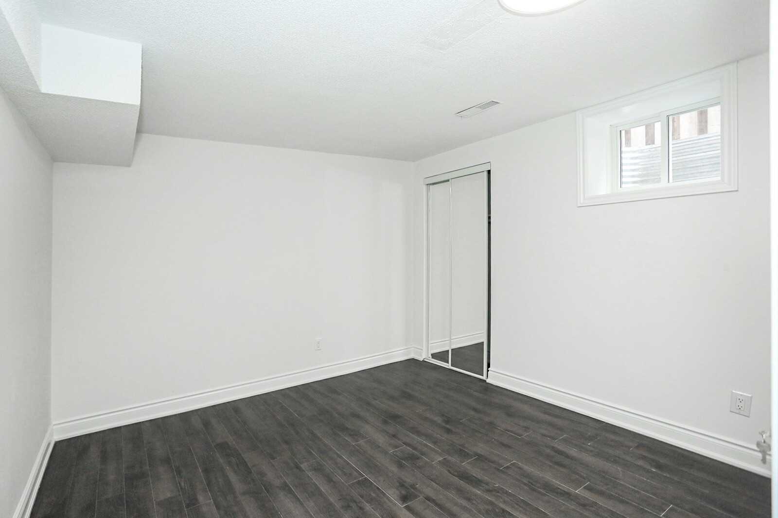 31 Clarion Cres