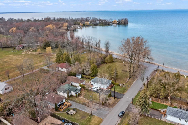 64 Franklin Beach Rd, Georgina