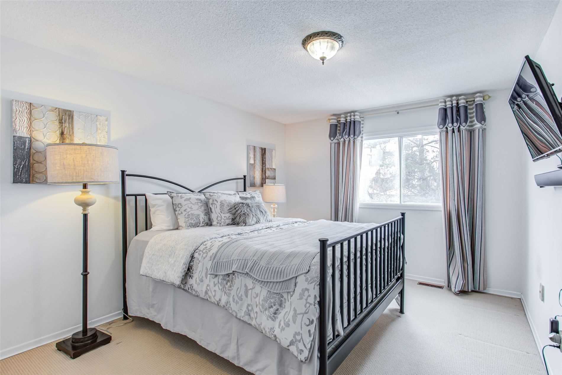 163 Campbell Ave