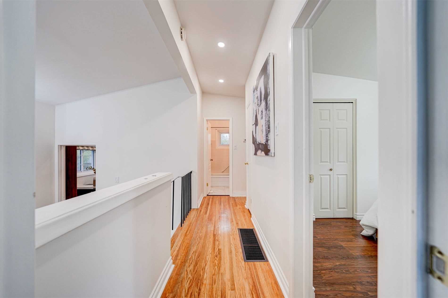 89 Murray Dr