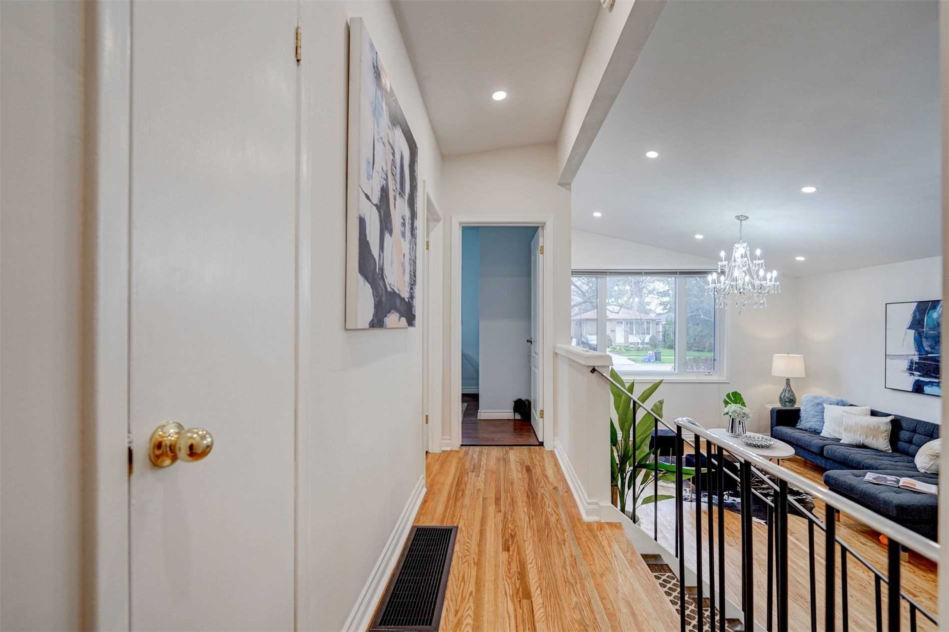 89 Murray Dr