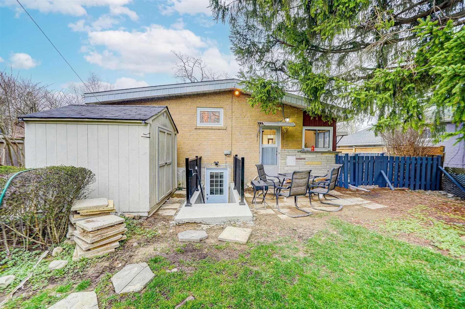 89 Murray Dr