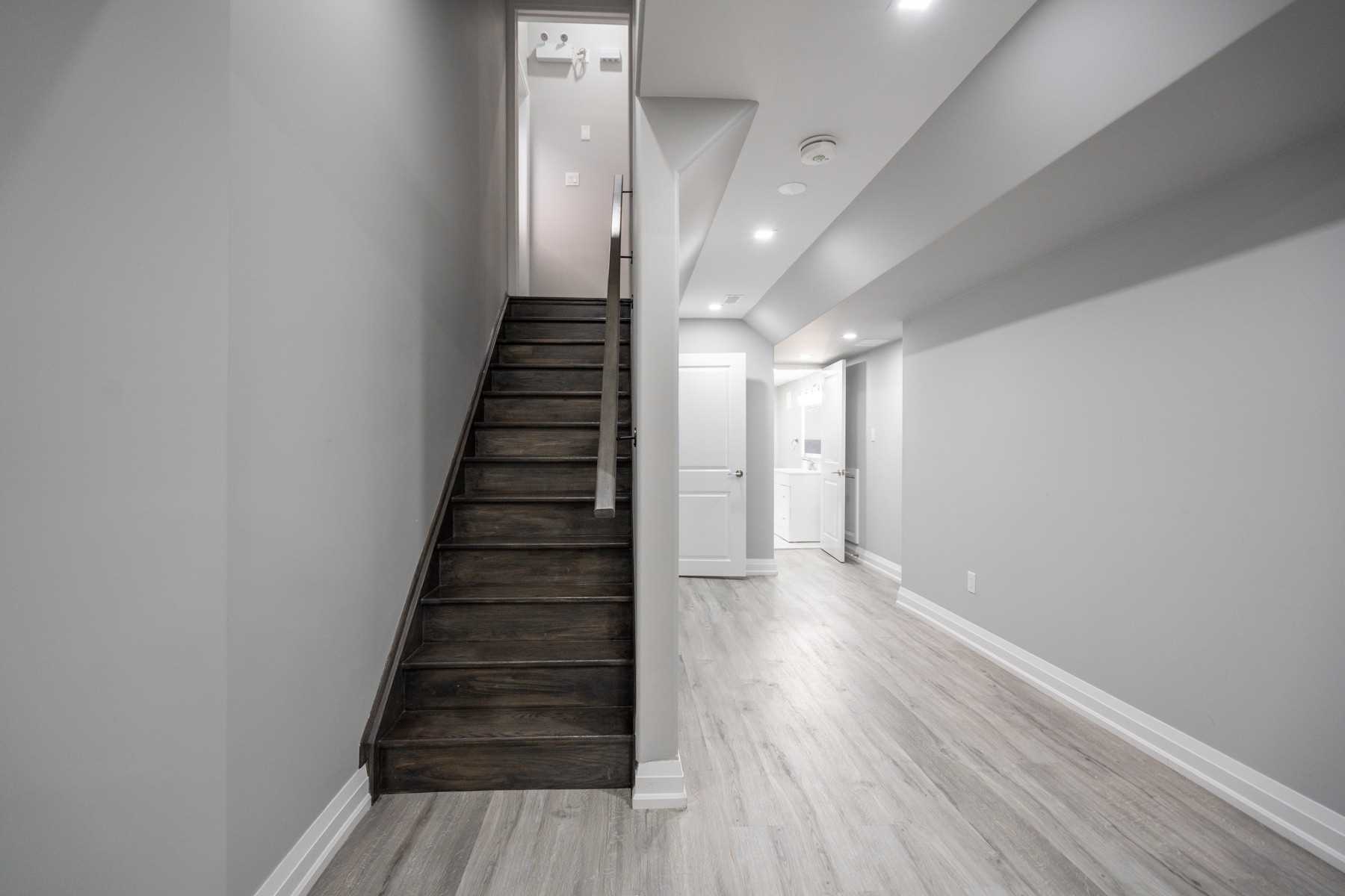 60 Jenkins Ave