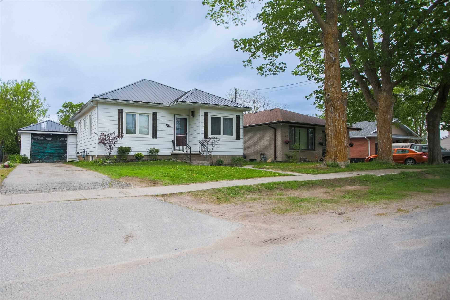 170 St John St