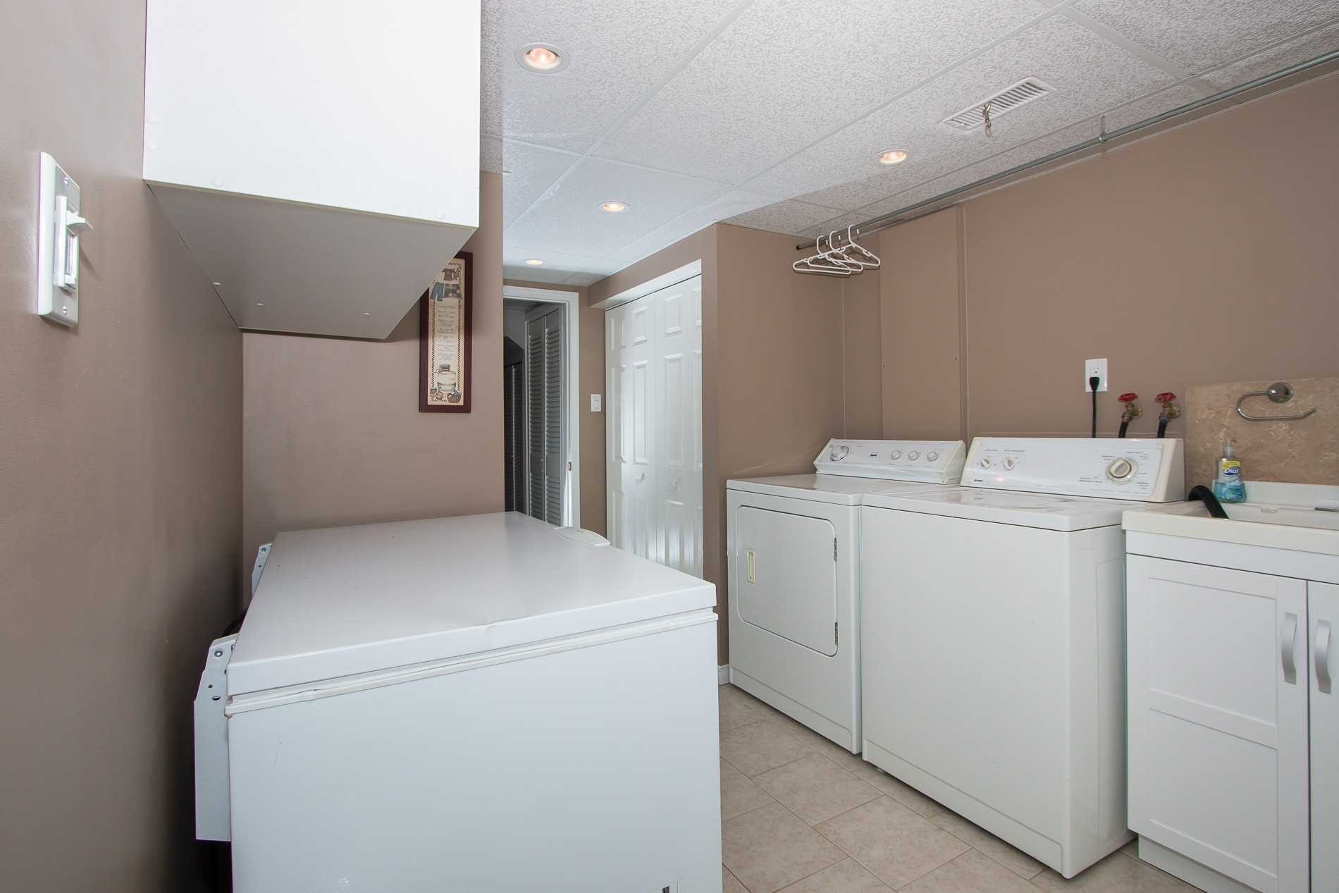 89 Monkswood Cres