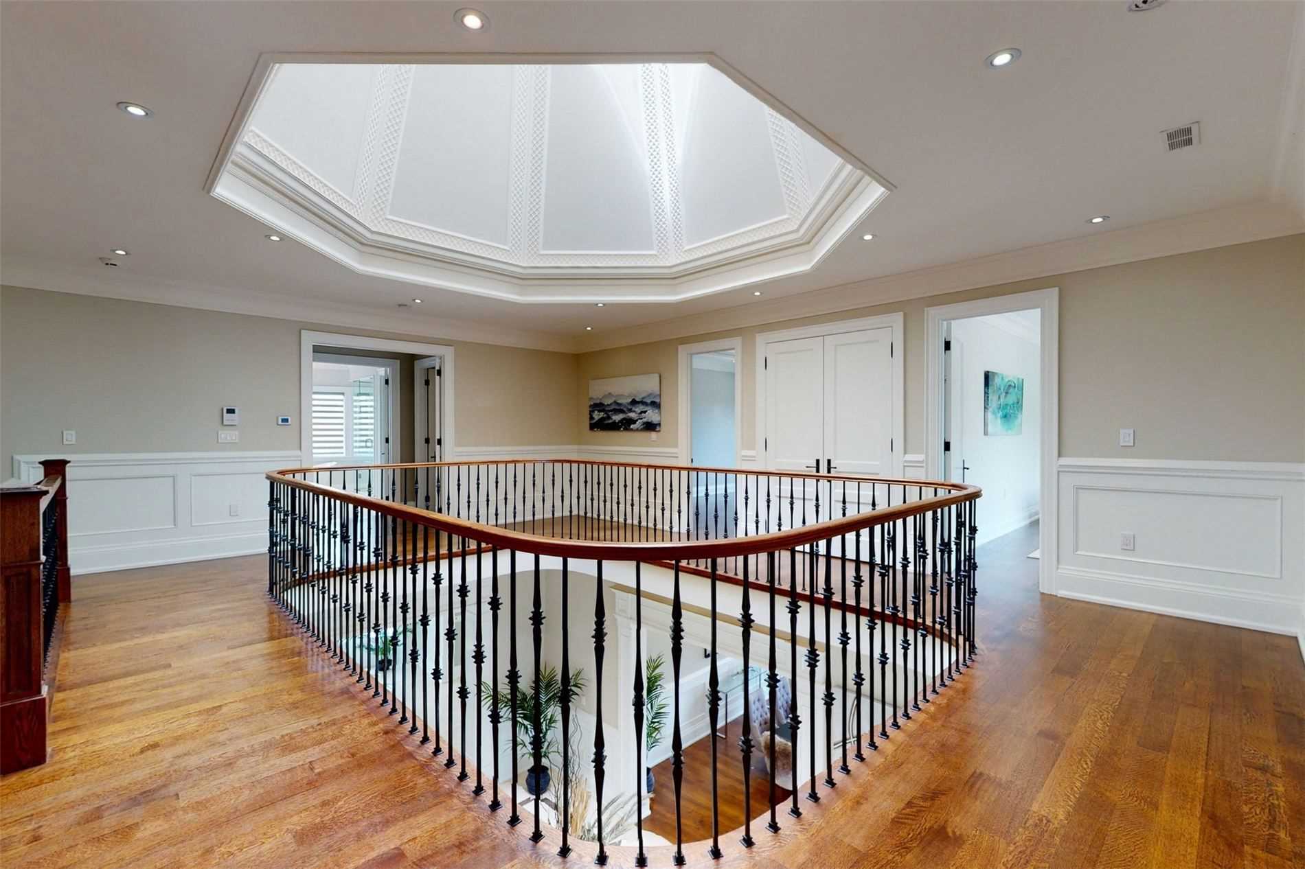 60 Westwood Lane